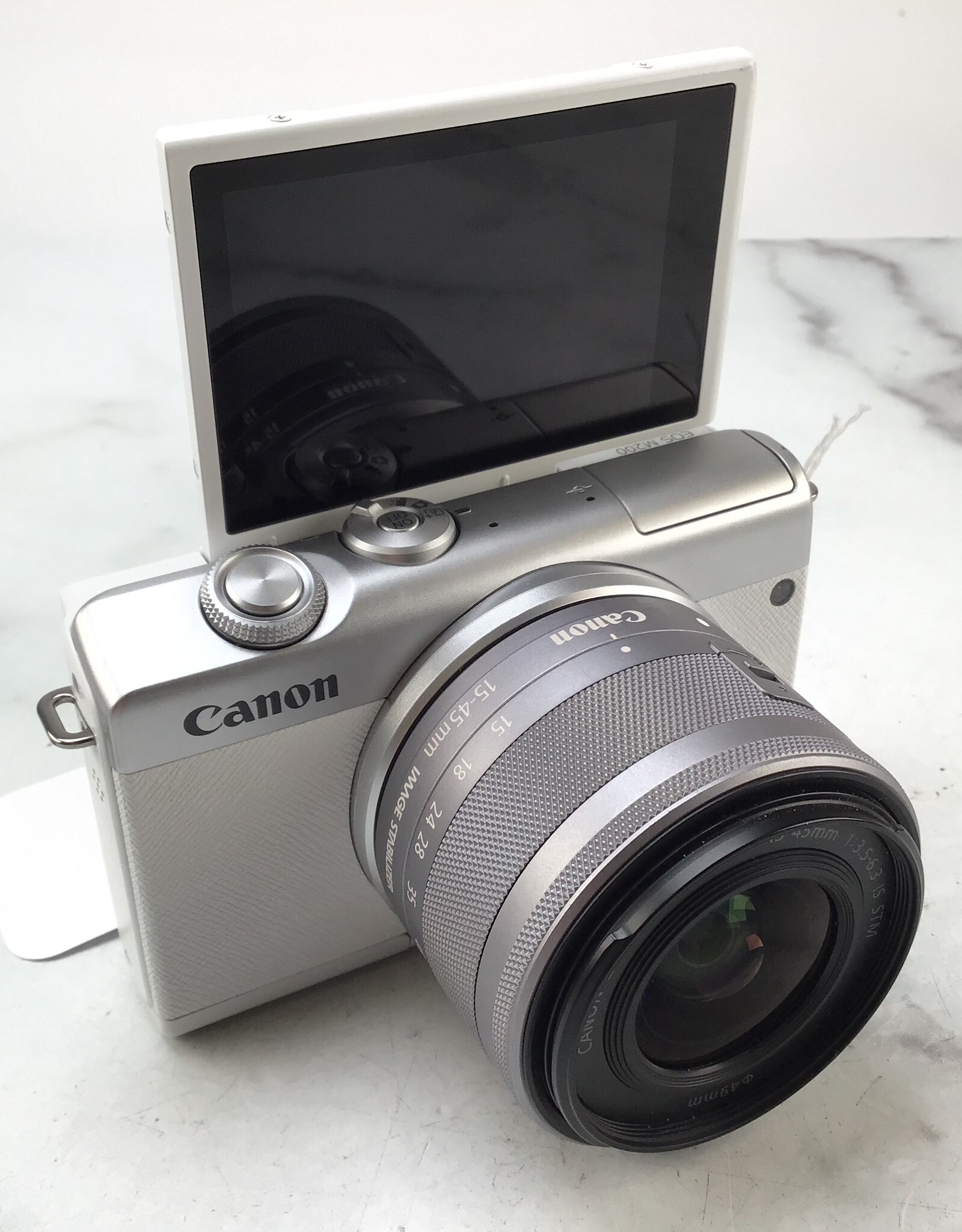 CANON Canon EOS M200 Camera White w/ 15-45mm No ChargerUsed Good