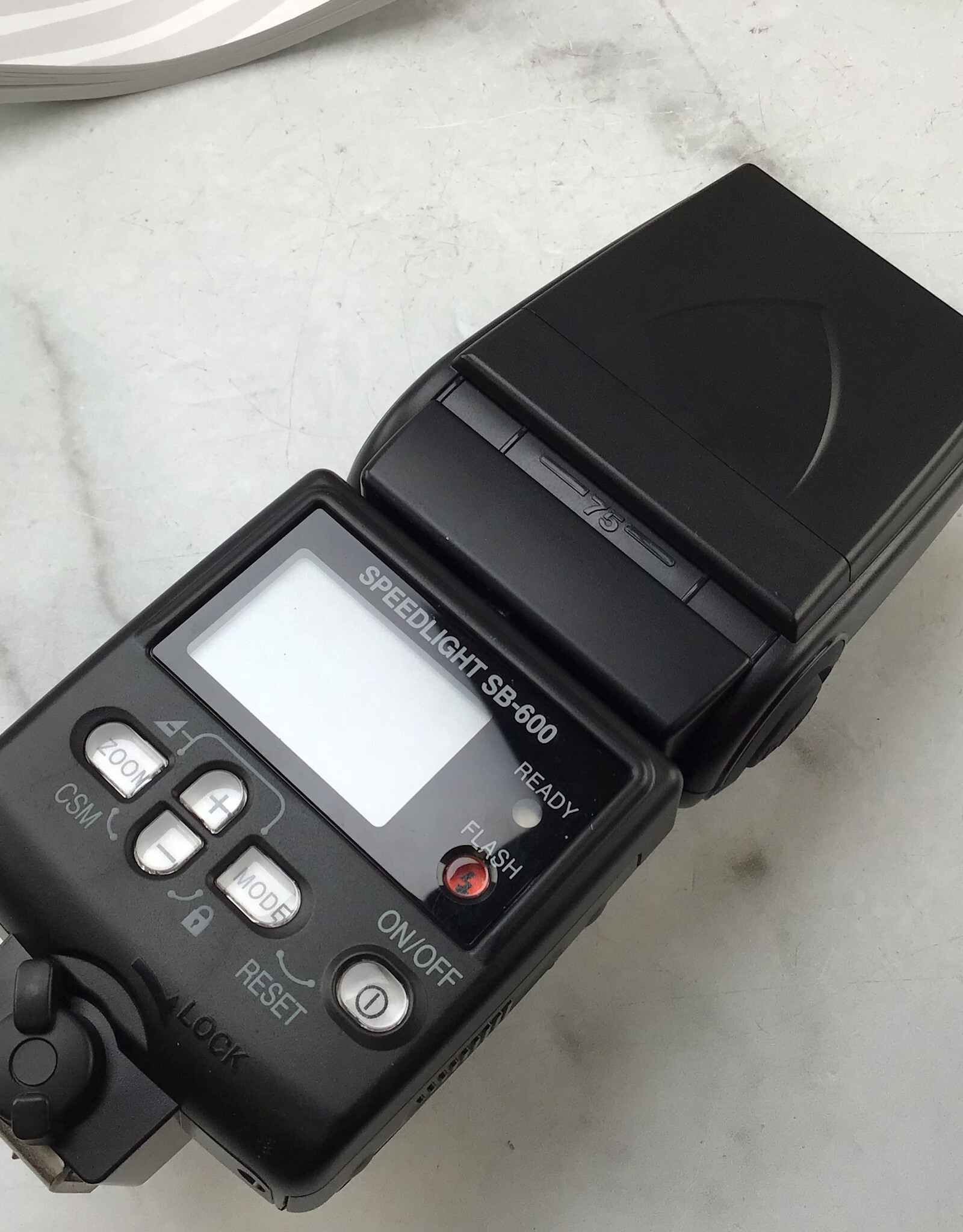 NIKON Nikon Speedlight SB-600 Flash in Box Used