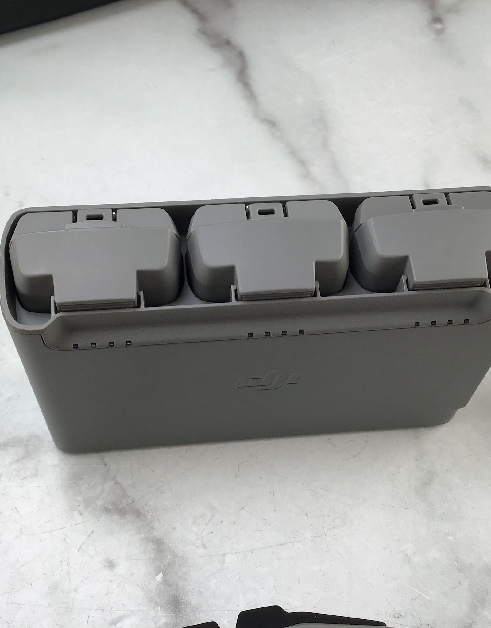 DJI DJI Mini 2 Flymore Combo in Box Used Good