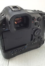 CANON Canon R1 Camera Body Shutter Count 4000 No Charger Used Good