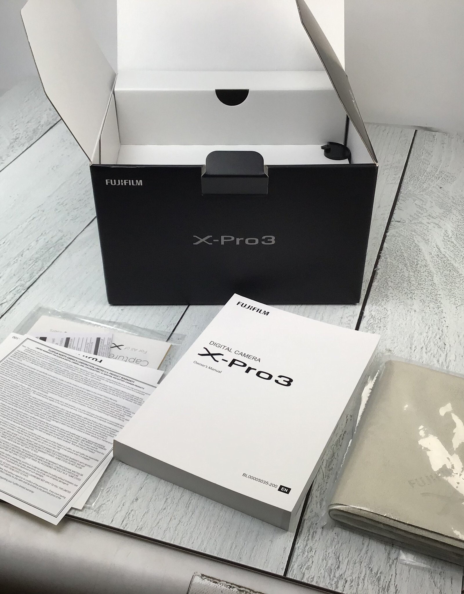 FUJI Fuji X-Pro 3 Black Camera in Box Used EX