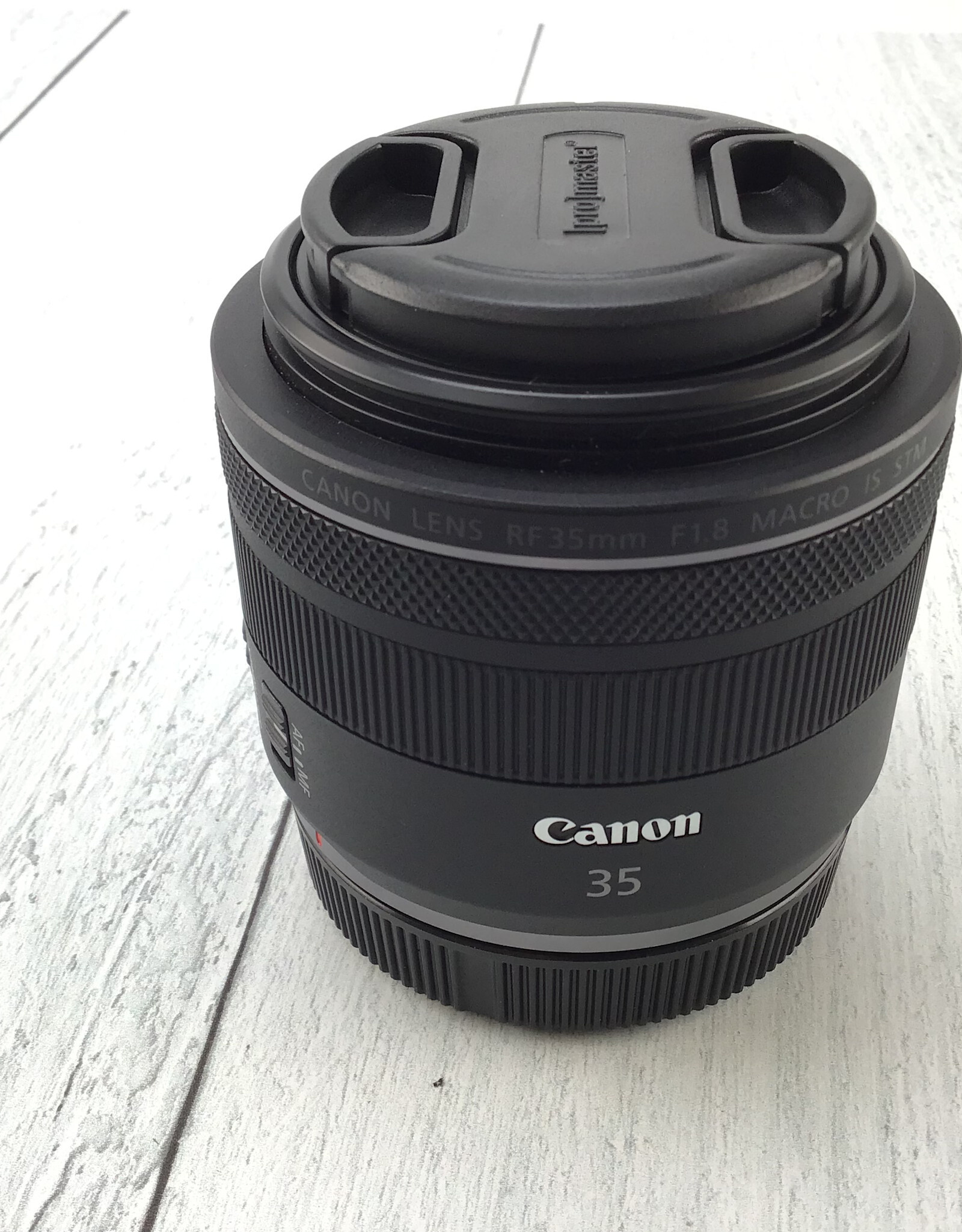 CANON Canon RF 35mm f1.8 Macro IS STM Lens Used Good