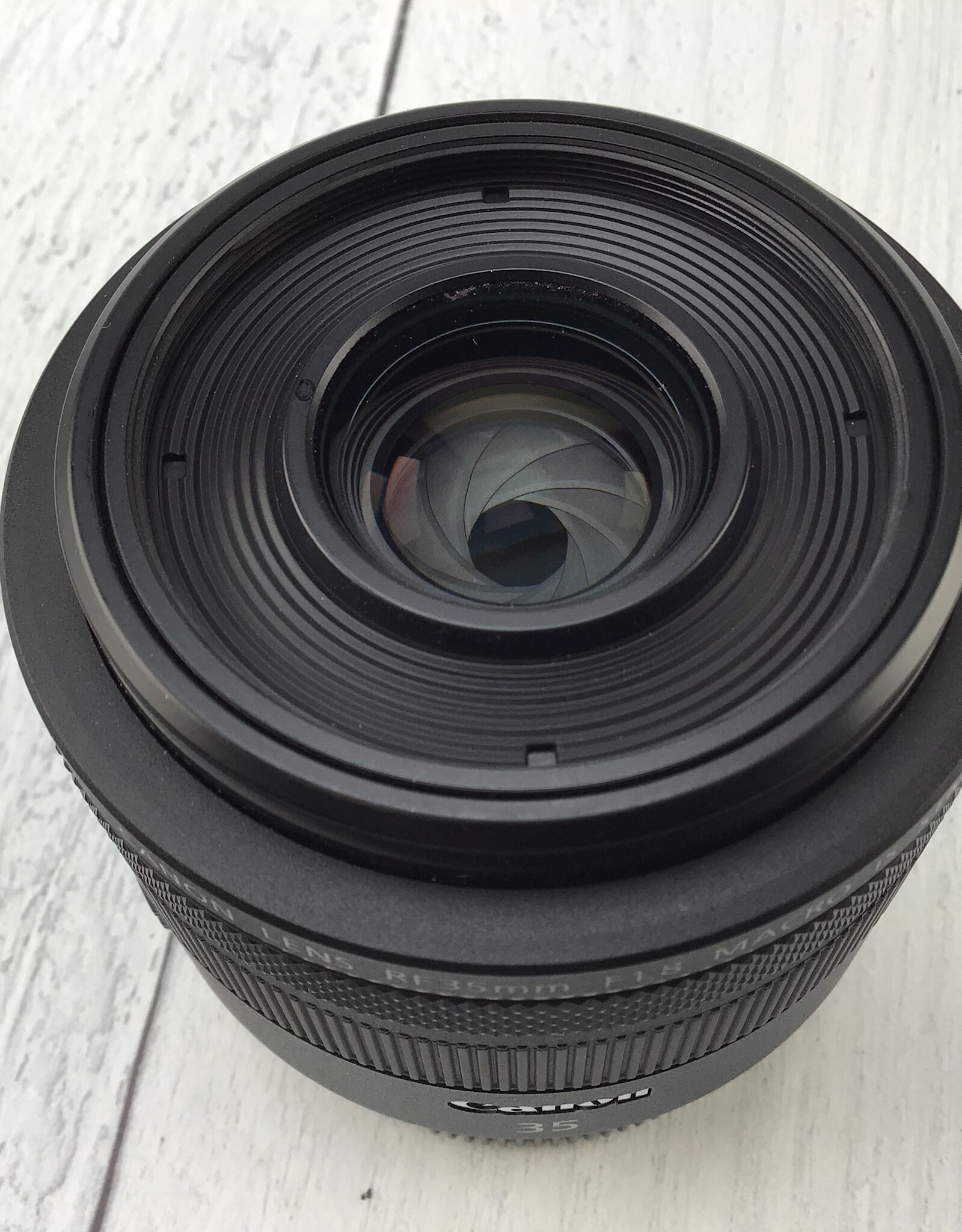 CANON Canon RF 35mm f1.8 Macro IS STM Lens Used Good