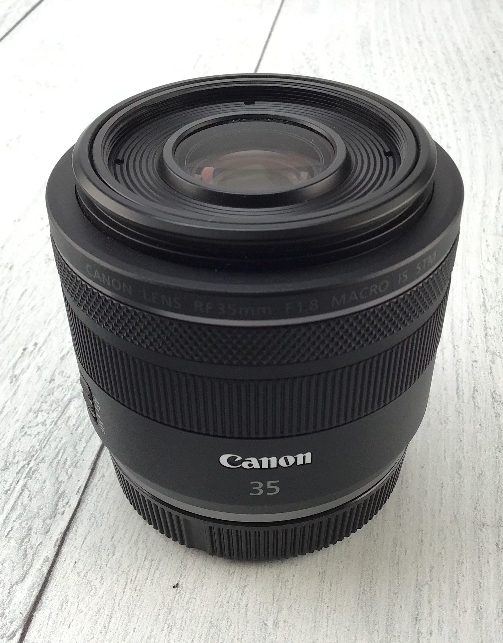 CANON Canon RF 35mm f1.8 Macro IS STM Lens Used Good