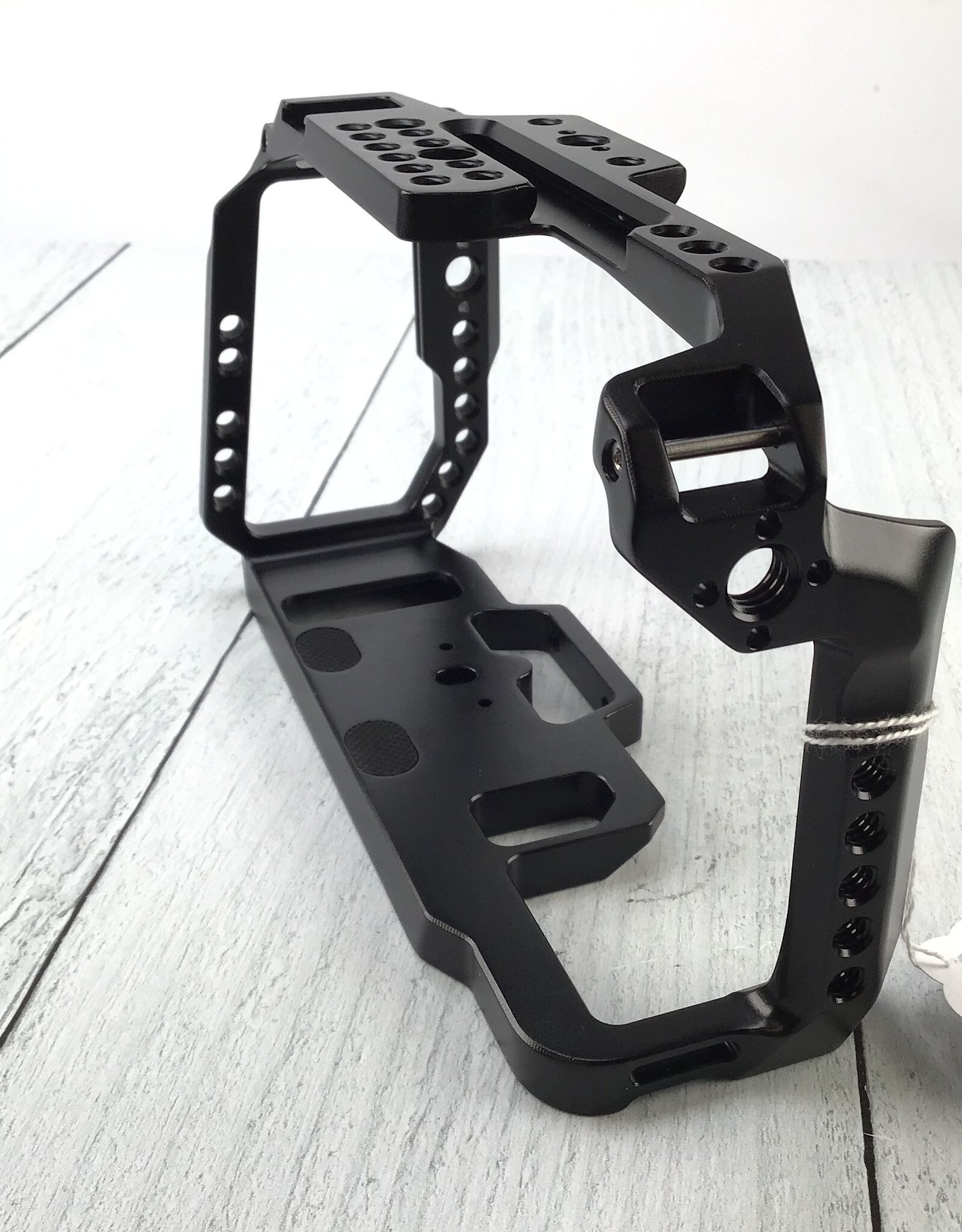 SmallRig SmallRig Cage for Blackmagic 4K&6K 2203 Used Good