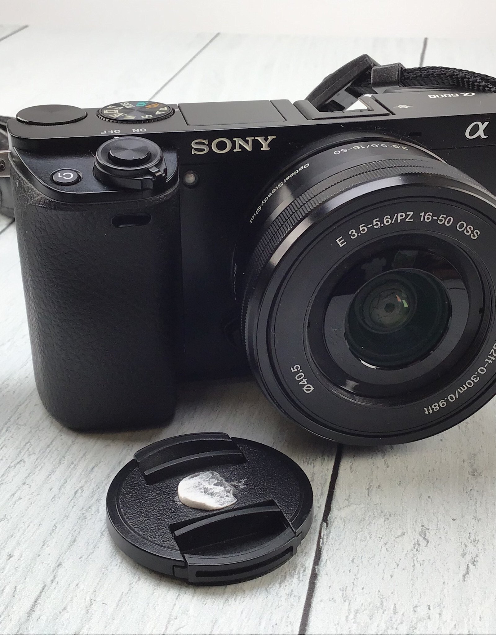 SONY Sony a6000 Camera w/ 16-50mm Used Good