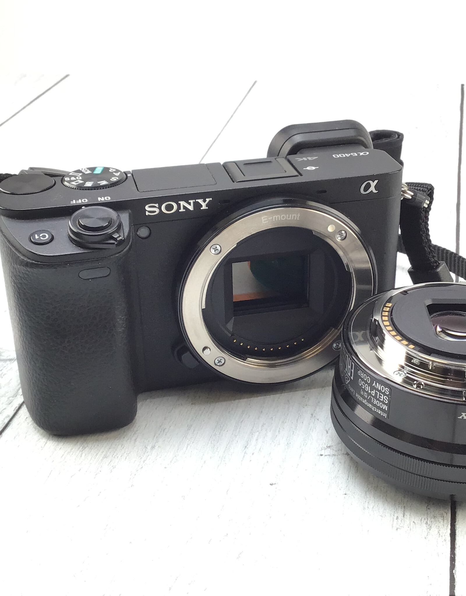 SONY Sony a6400 Camera w/ 16-50mm Used Good
