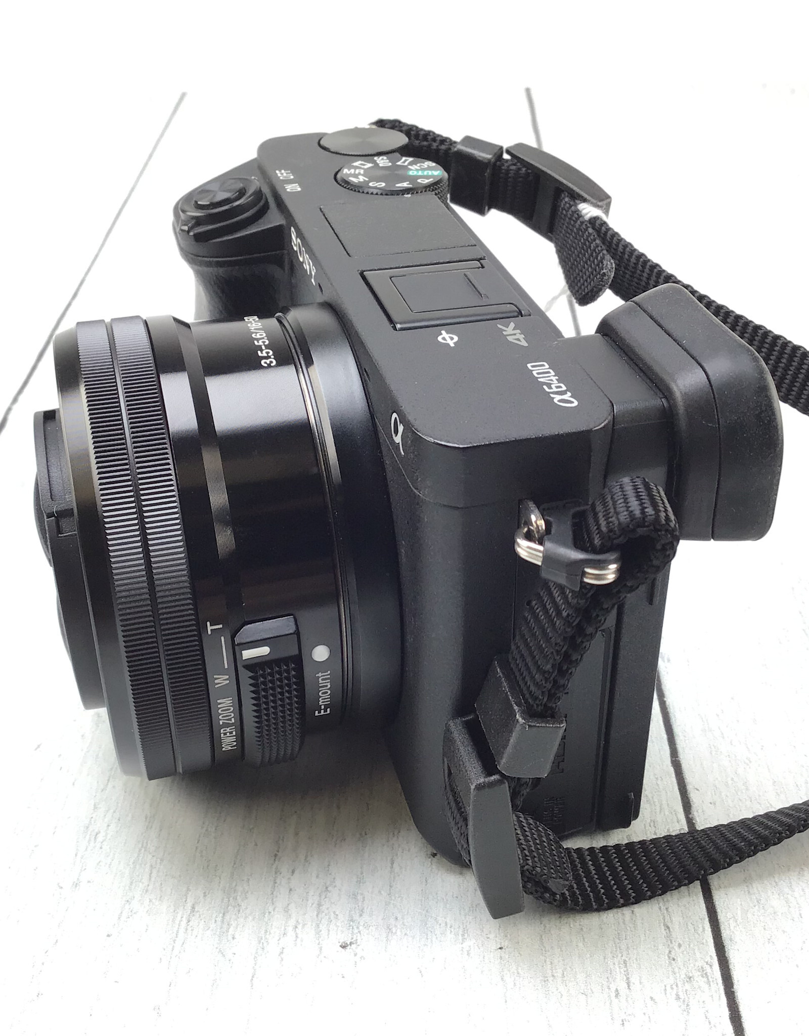 SONY Sony a6400 Camera w/ 16-50mm Used Good