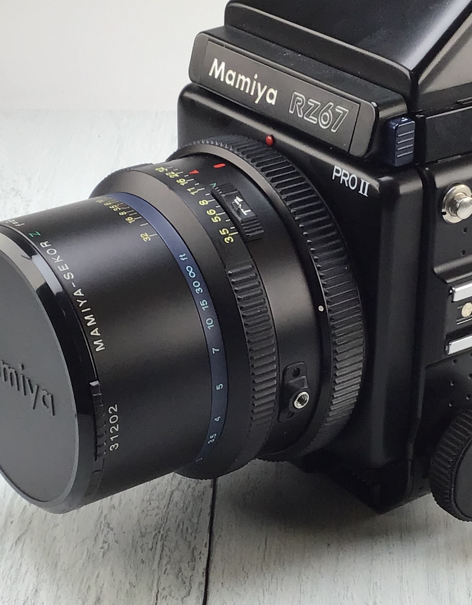 MAMIYA Mamiya RZ67 Pro II Camera w/ Finder, 120 Back, 90mm Used Fair