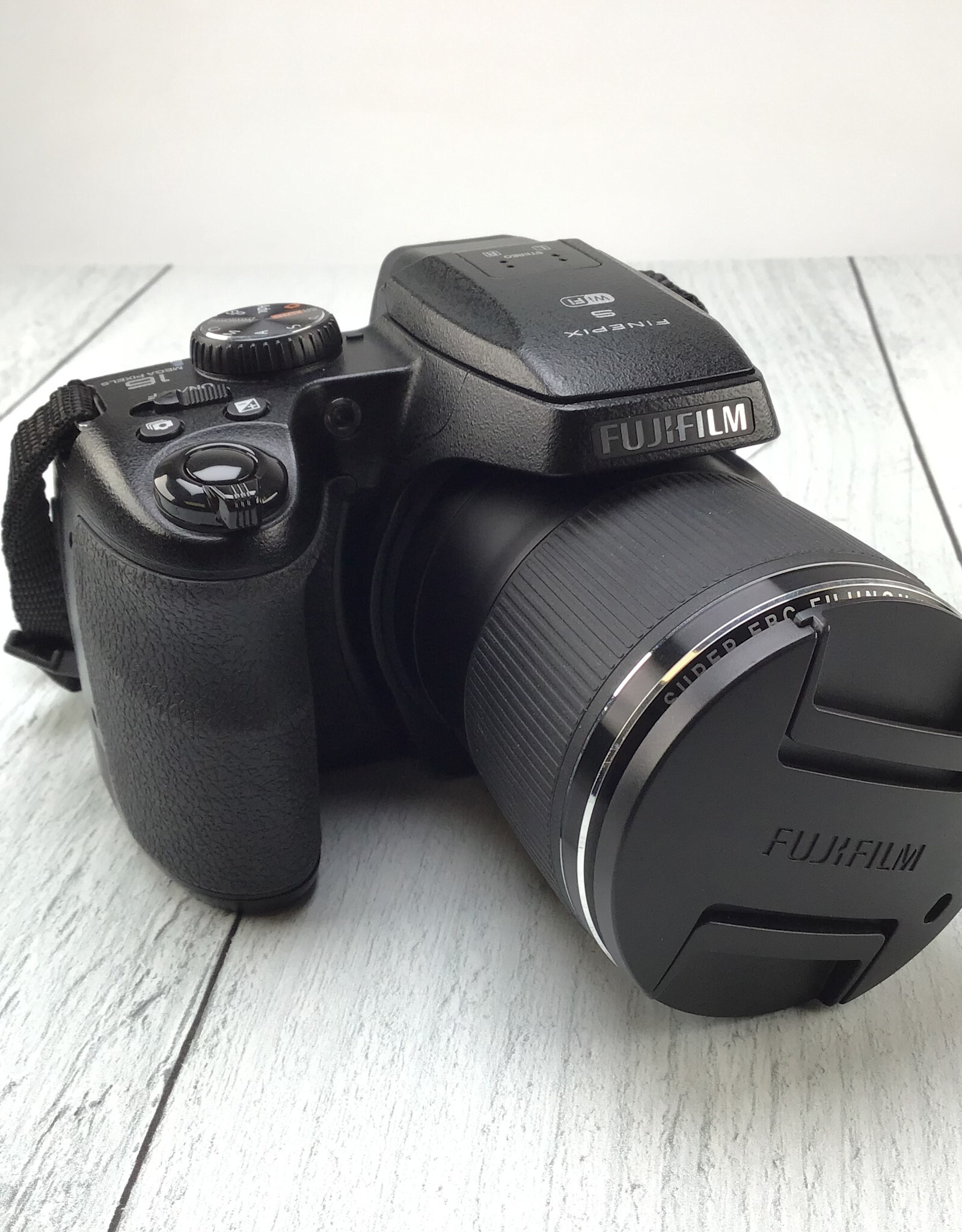 FUJI Fuji Finepix S9900W Digital Camera Used Good