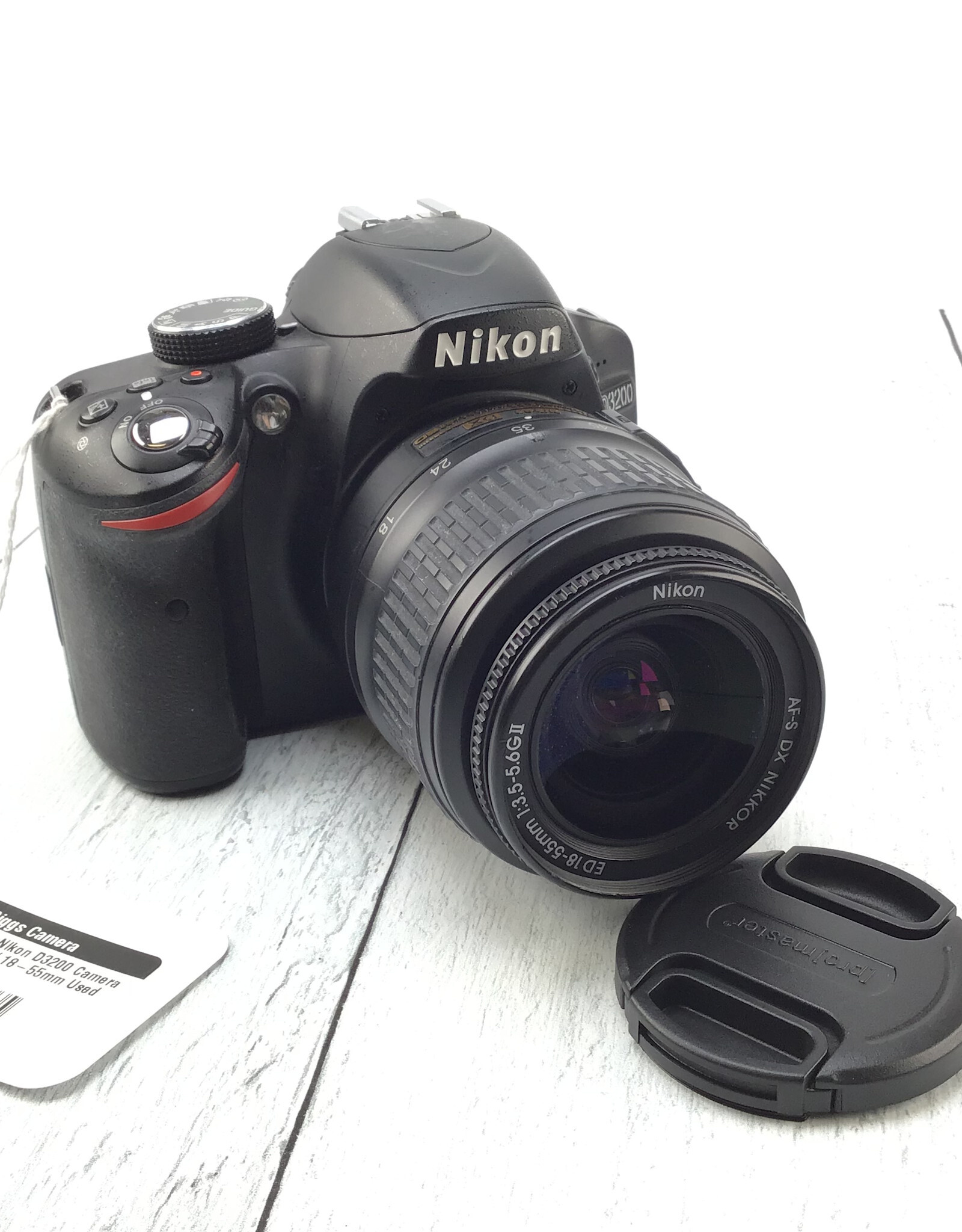 NIKON Nikon D3200 Camera w/ 18-55mm Used Fair