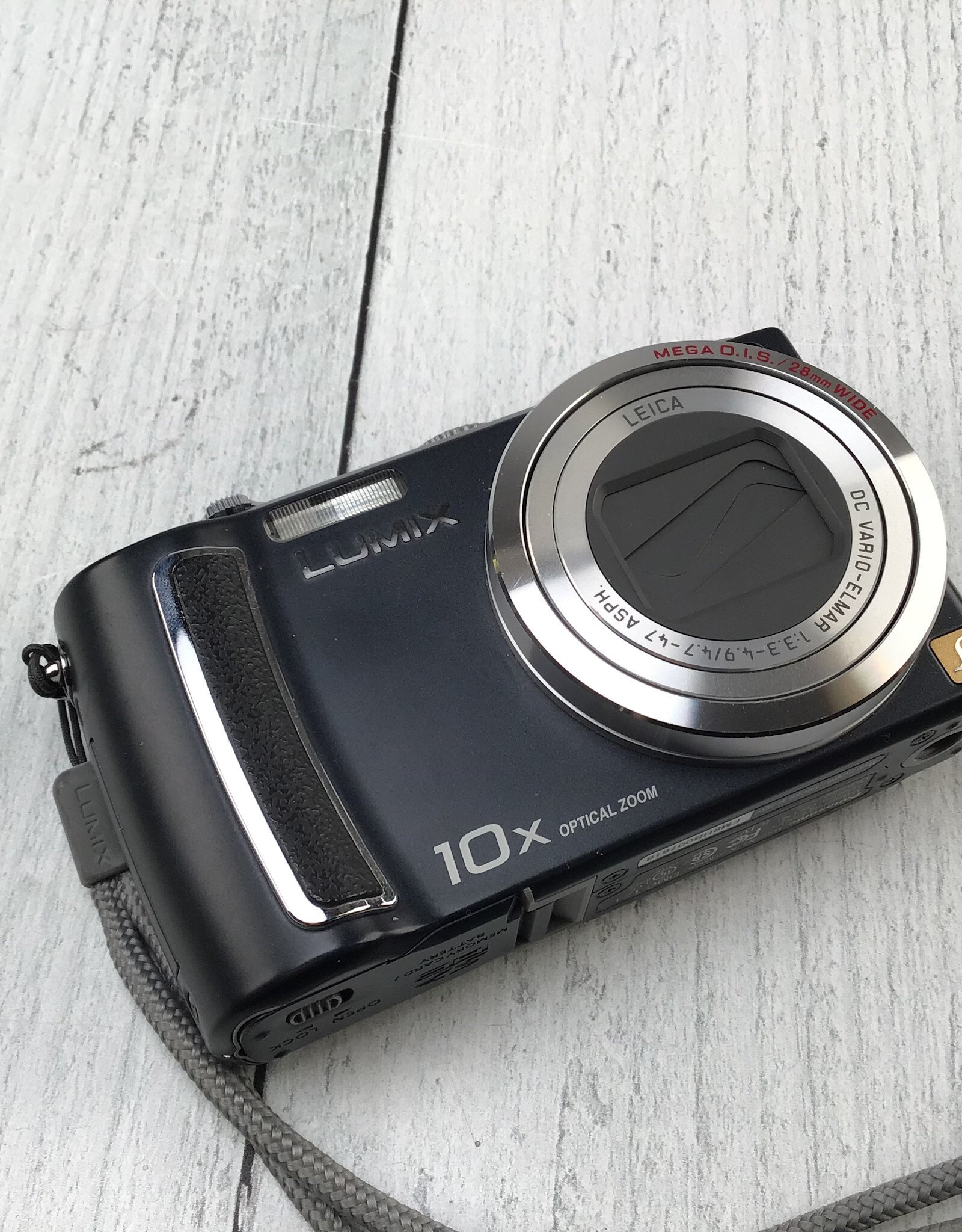 PANASONIC Panasonic Lumix DMC-TZ4 Camera in Box Used Good