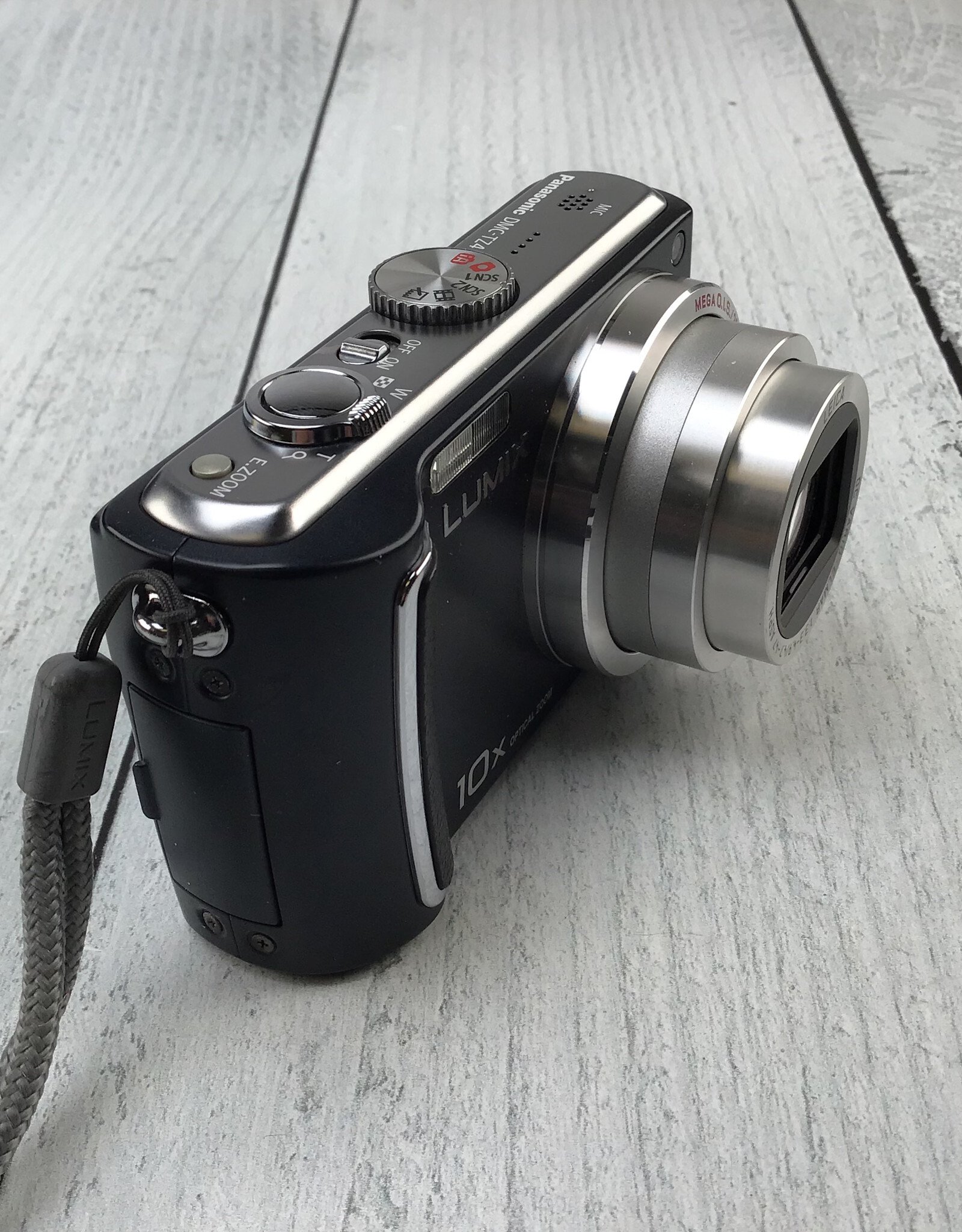 PANASONIC Panasonic Lumix DMC-TZ4 Camera in Box Used Good