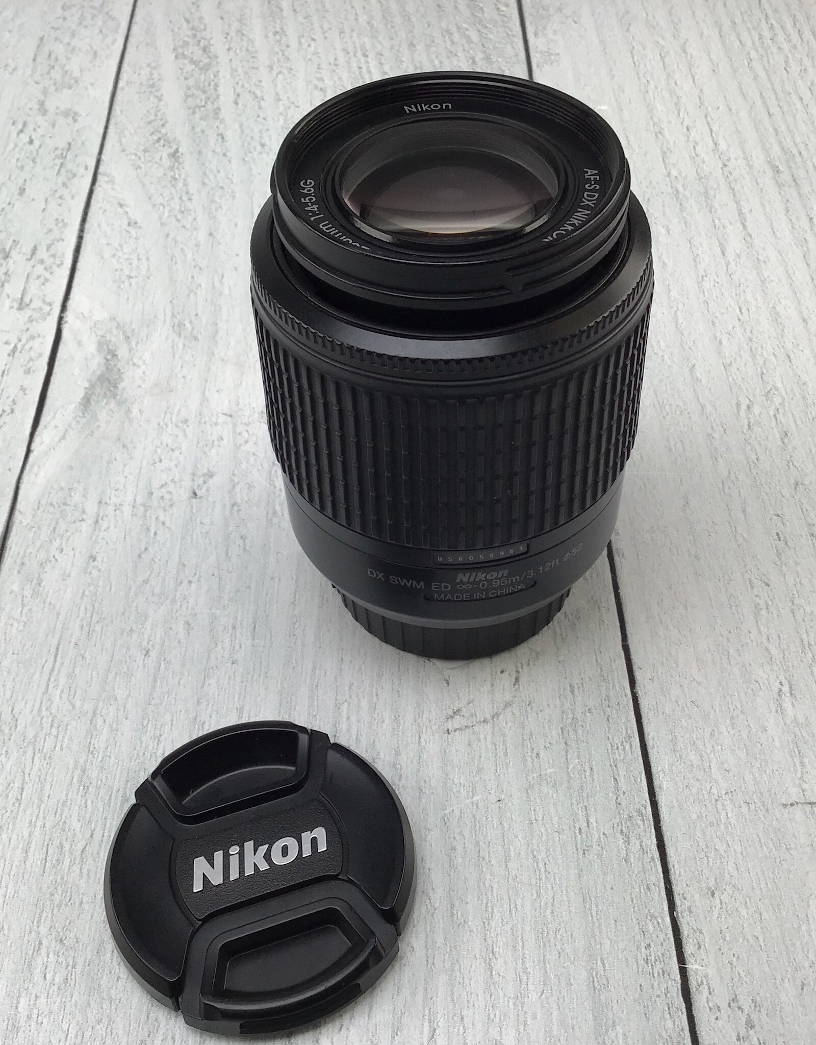 NIKON Nikon AF-S DX Nikkor 55-200mm f4-5.6G Lens Used Good