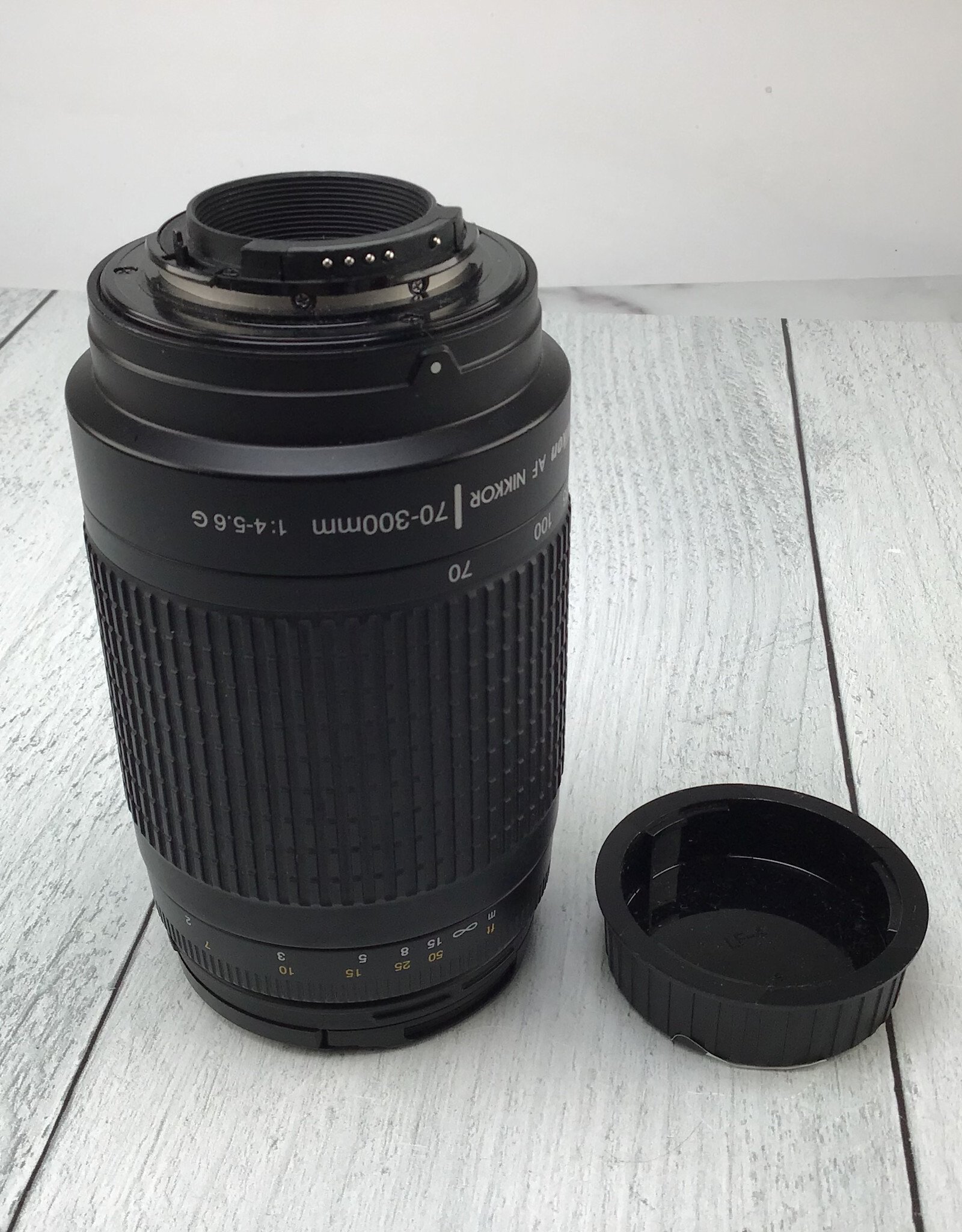 NIKON Nikon AF Nikkor 70-300mm f4-5.6 G Lens Used Good