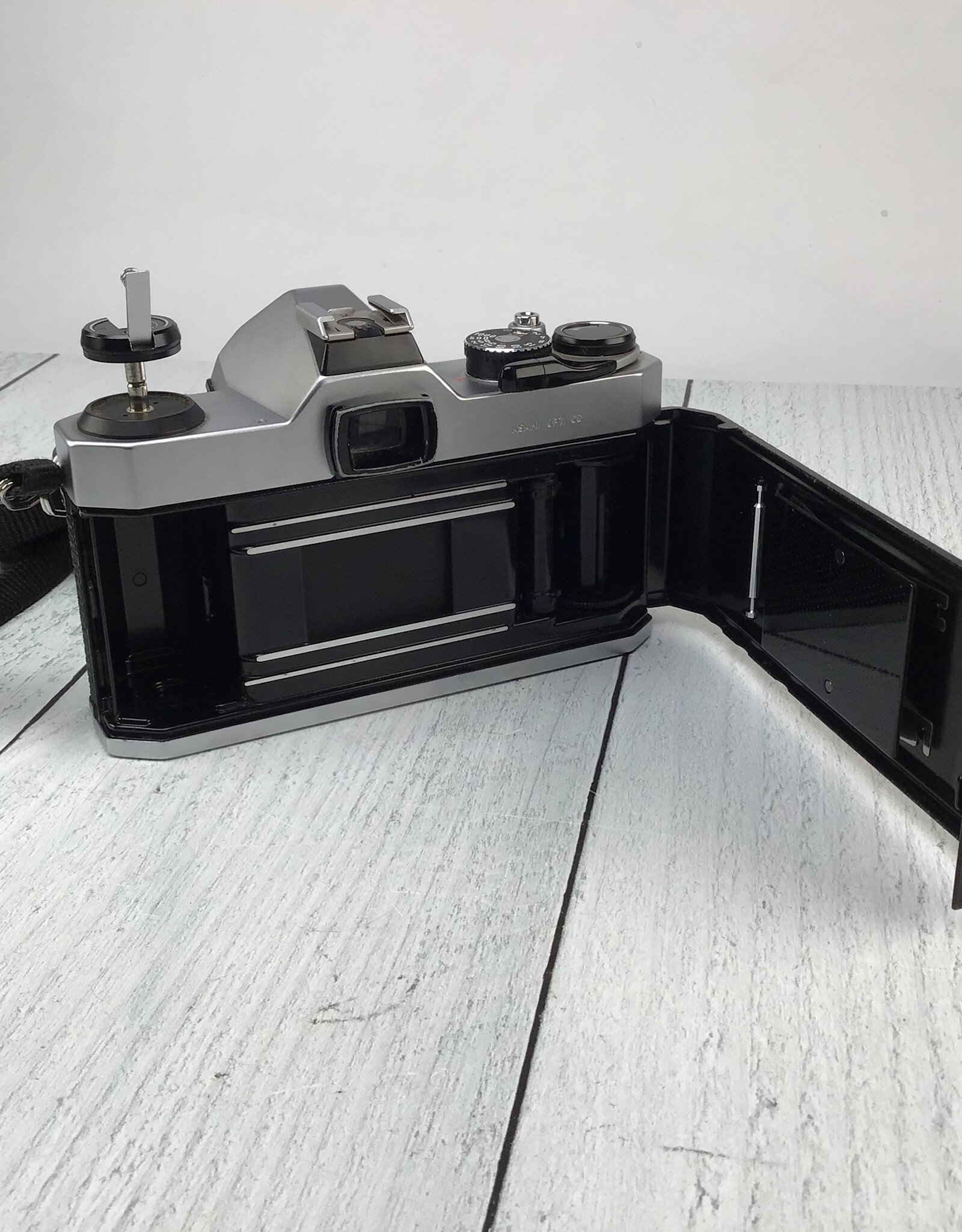 Pentax Pentax K1000 Camera w/ 50mm f2 Used Good