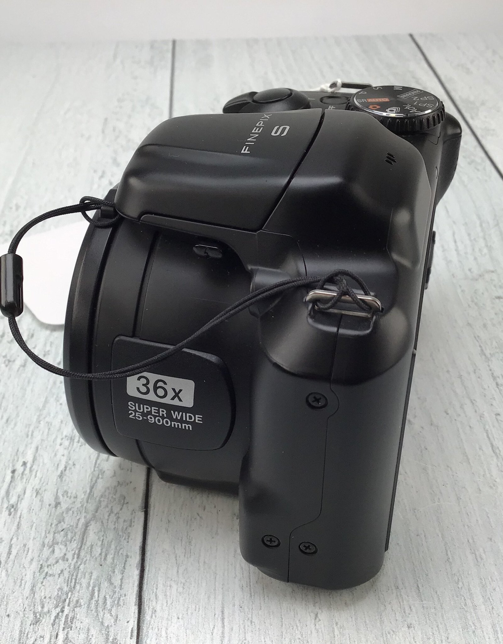 FUJI Fuji FinePix S8600 Digital Camera Used Good