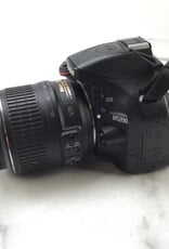 NIKON Nikon D5200 Camera w/ 18-55mm Used Good