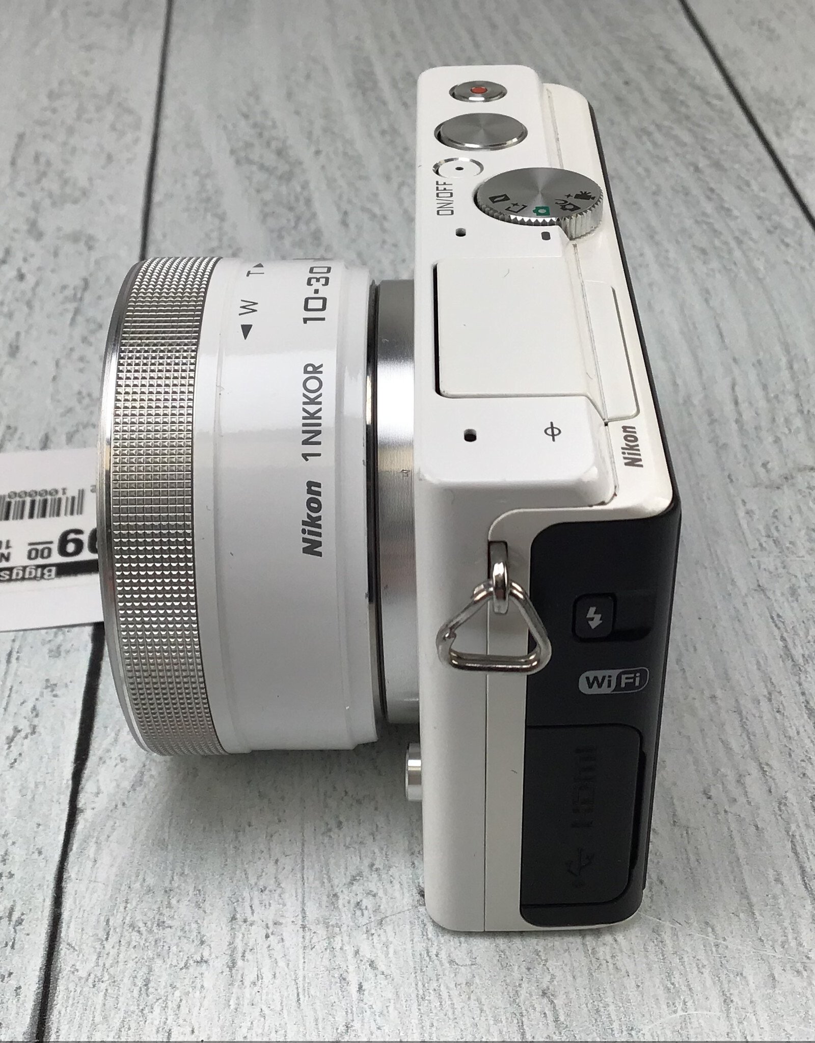 NIKON Nikon 1 J4 Camera w/ 10-30mm Used Good