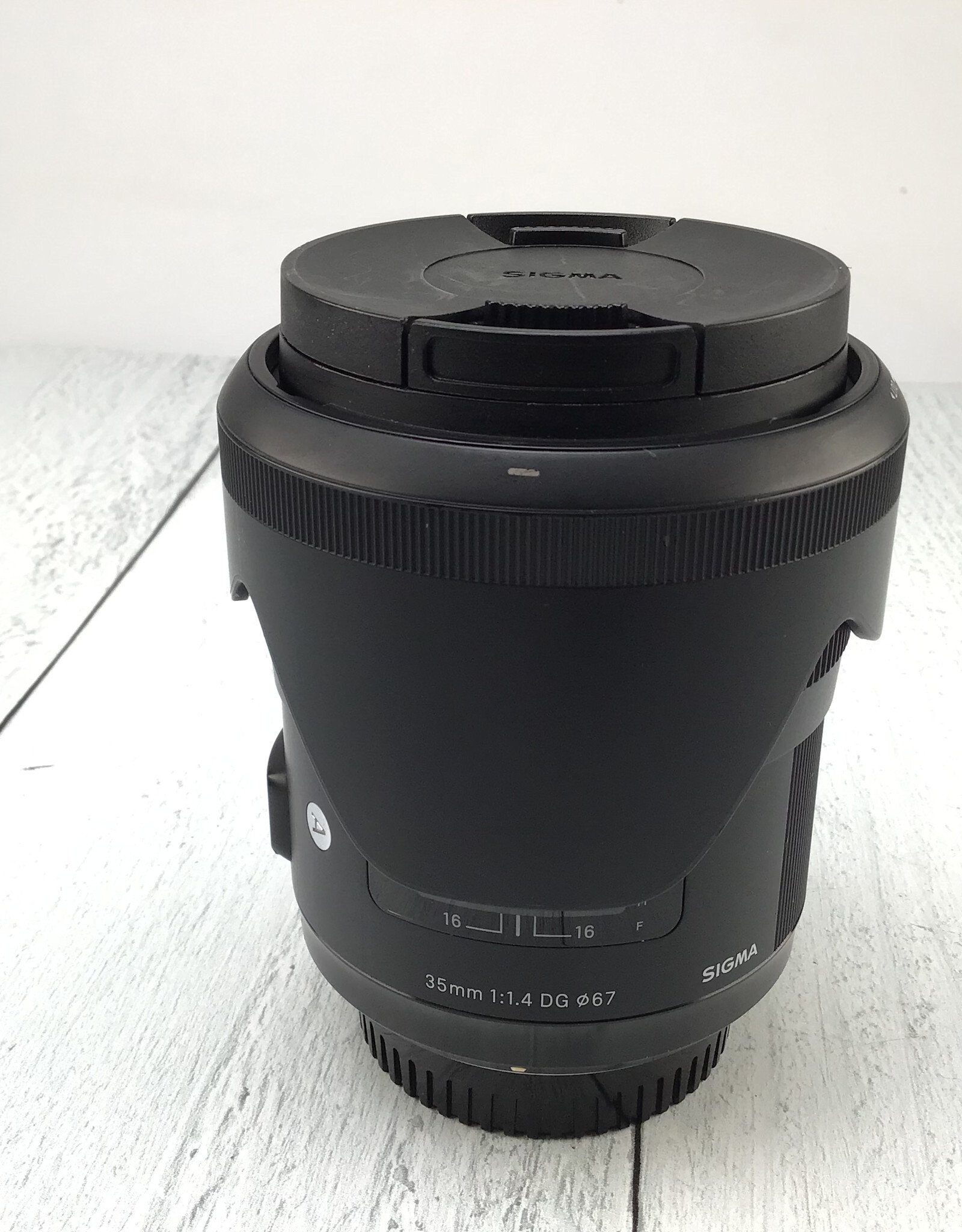 SIGMA Sigma Art 35mm f1.4 DG Lens for Nikon Used Good