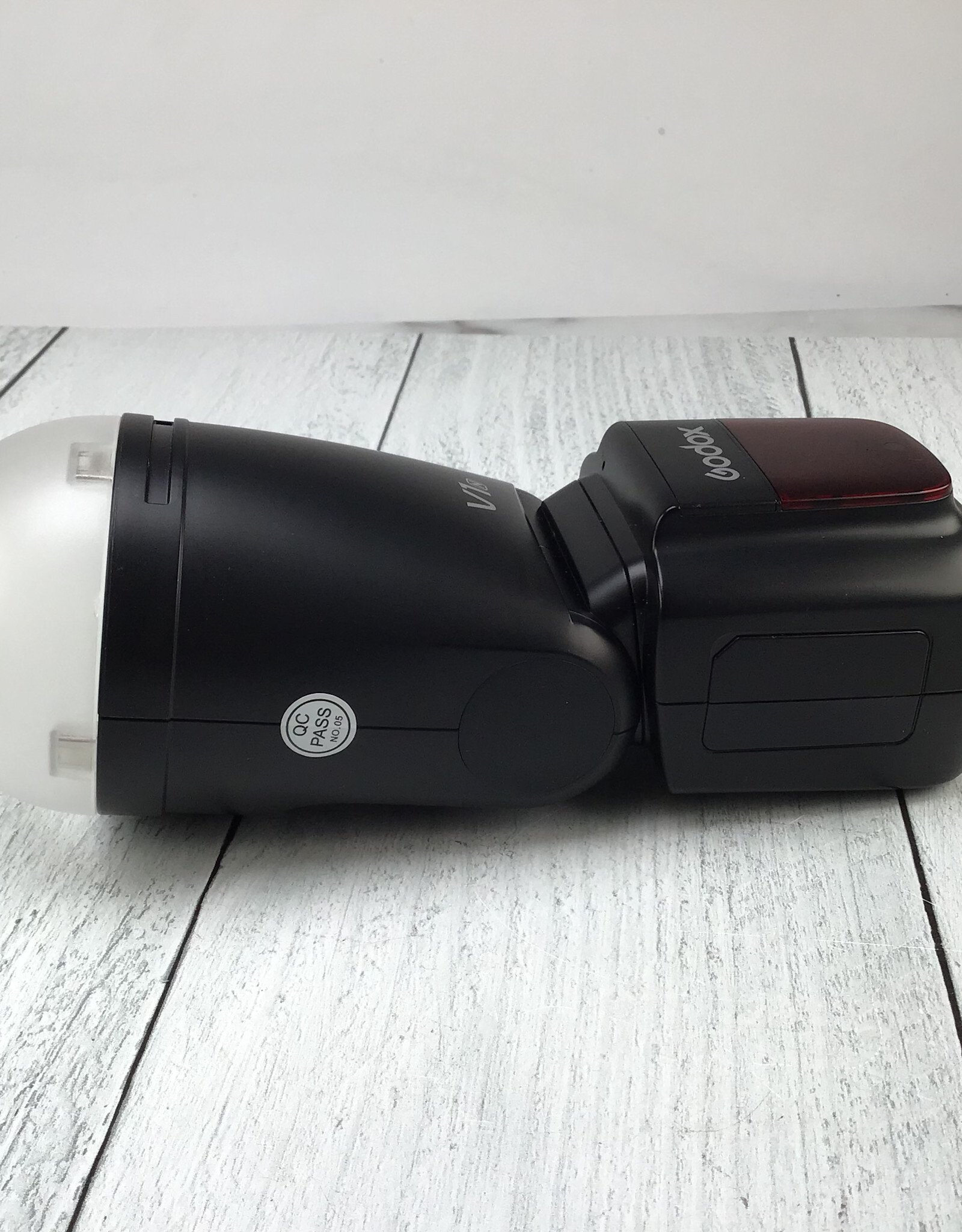 GODOX Godox V1N Flash for Nikon Used Good