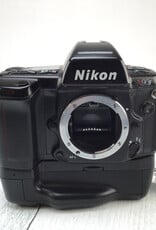 NIKON Nikon N90s Camera w/ MB10 Used Good