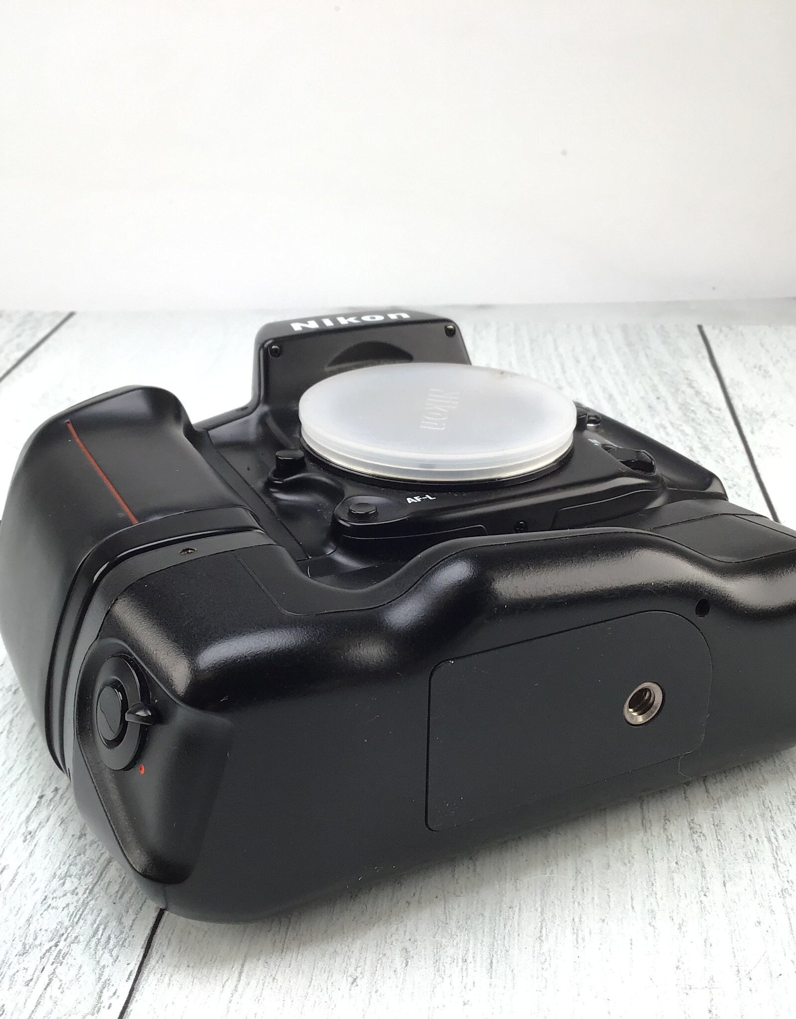 NIKON Nikon N90s Camera w/ MB10 Used Good