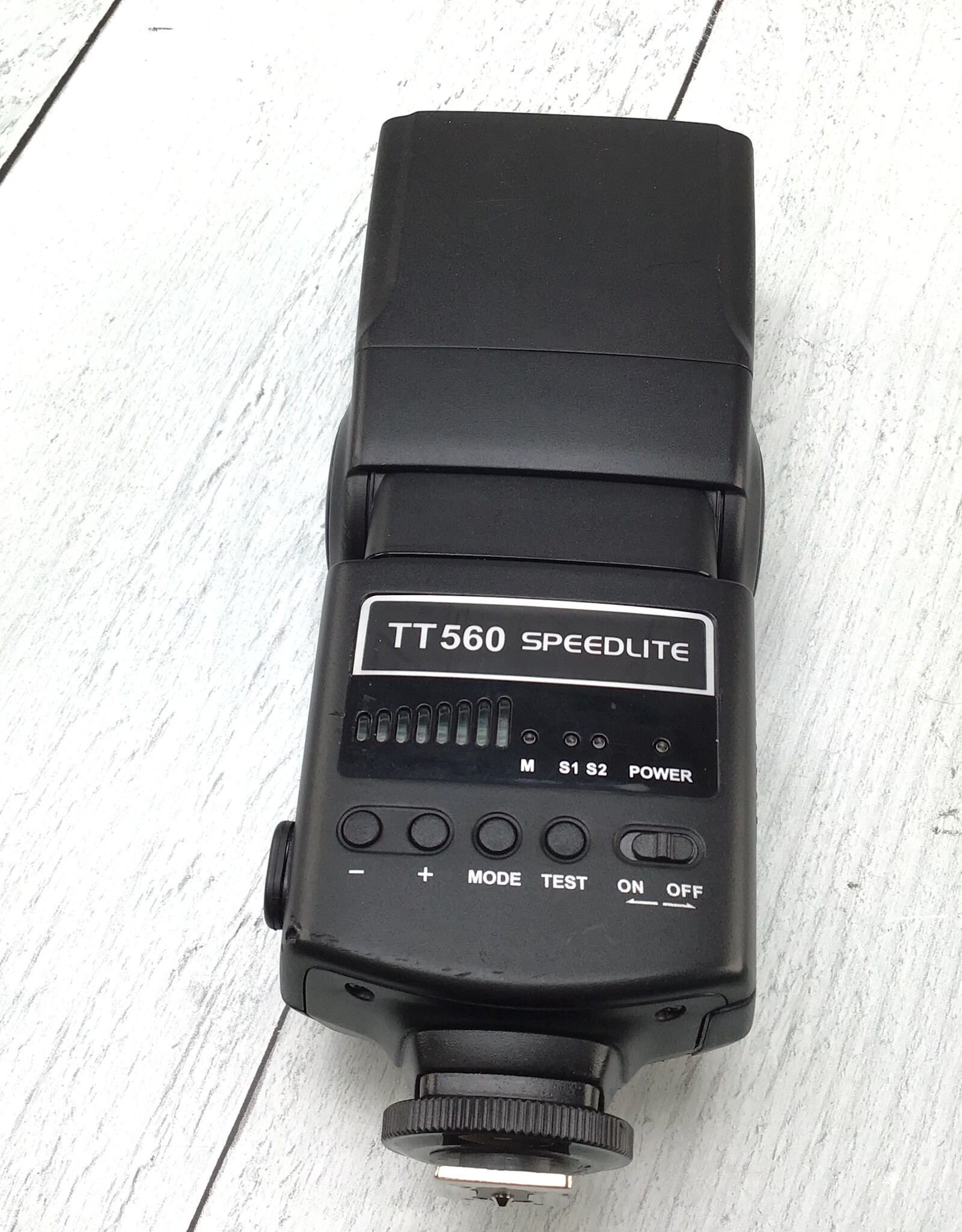 Neewer Neewer TT560 Flash Used Good