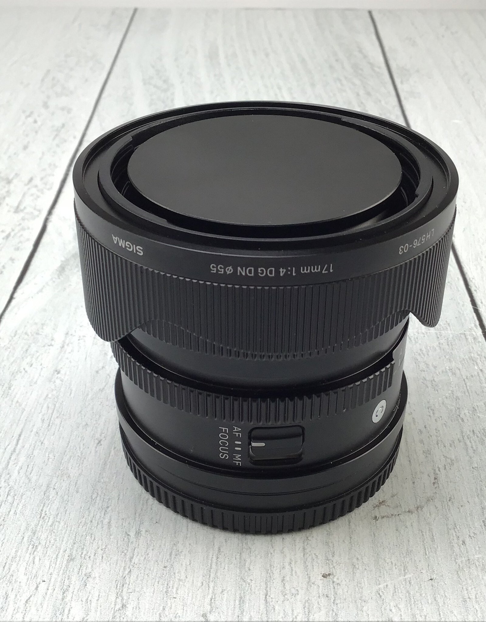 SIGMA Sigma 17mm f4 DG DN L Mount Lens Used Good