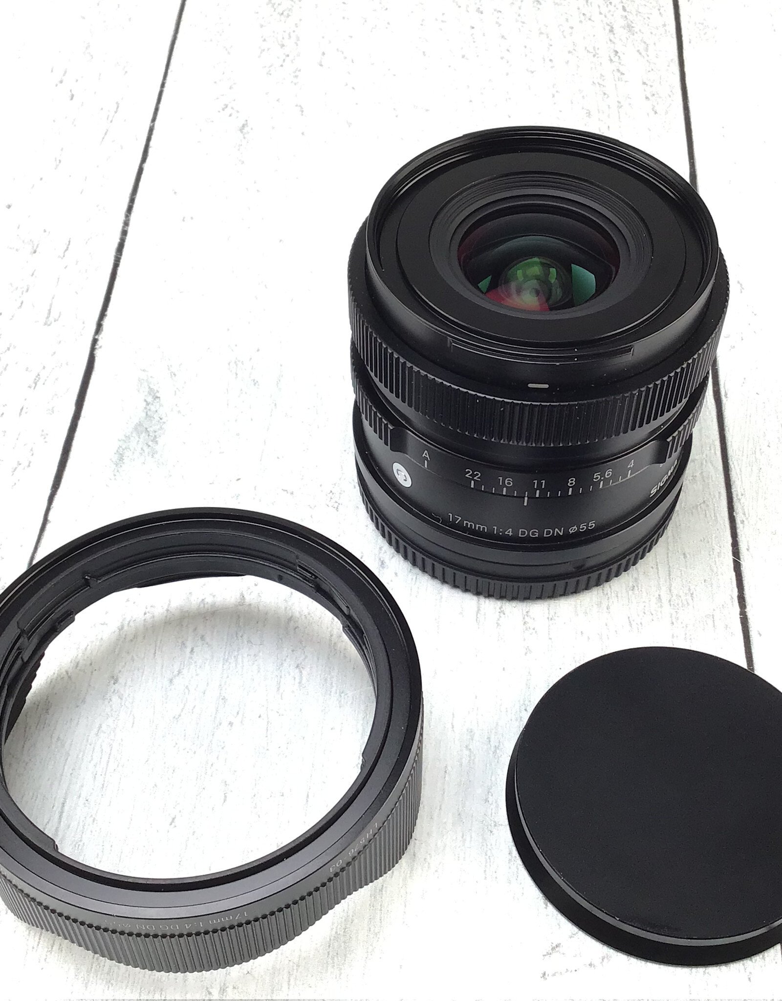 SIGMA Sigma 17mm f4 DG DN L Mount Lens Used Good