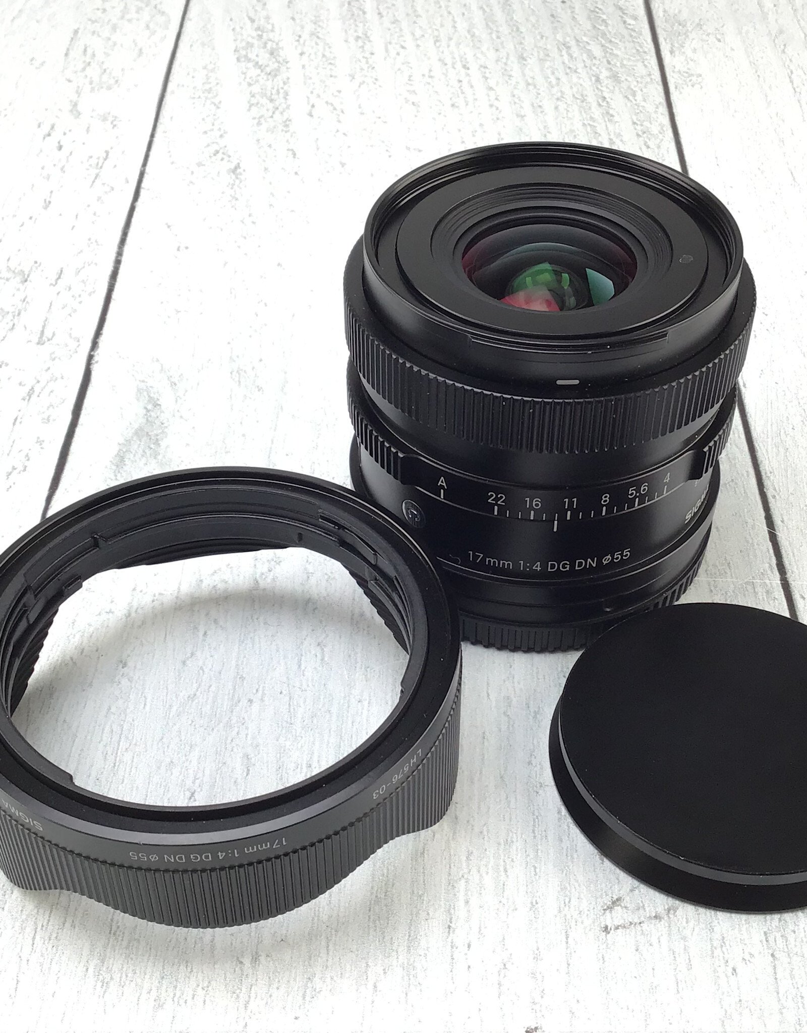 SIGMA Sigma 17mm f4 DG DN L Mount Lens Used Good
