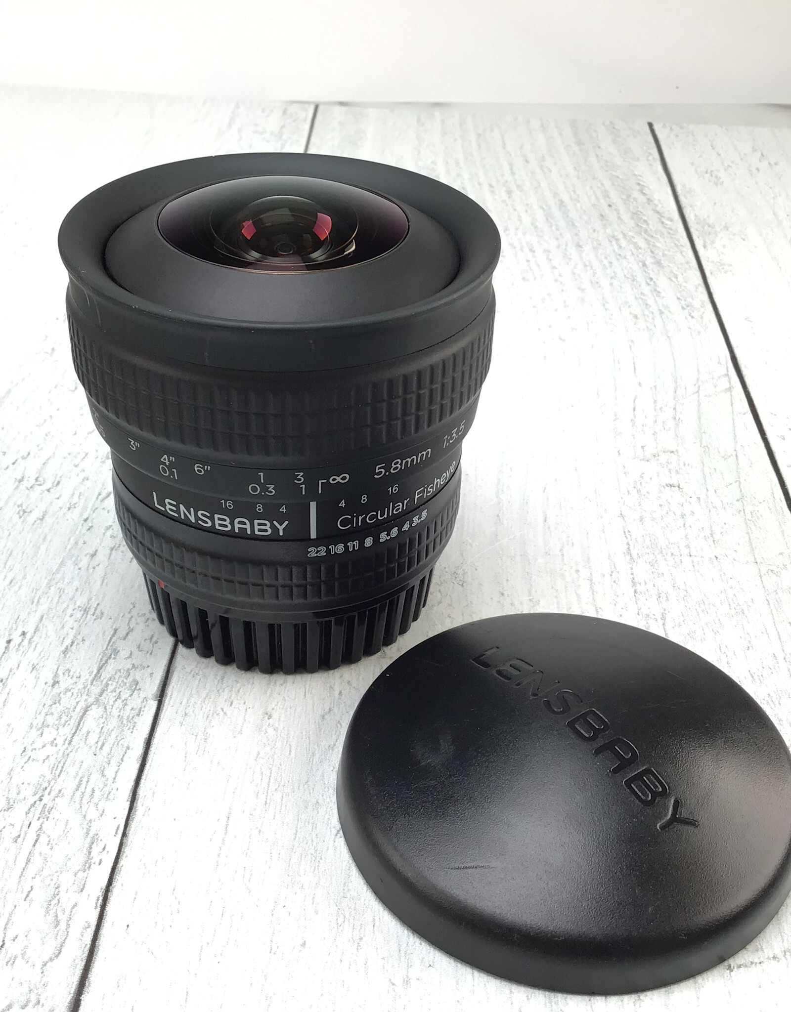 Lensbaby Lensbaby Circular Fisheye 5.8mm f3.5 Lens in Box for Canon EF Used Good