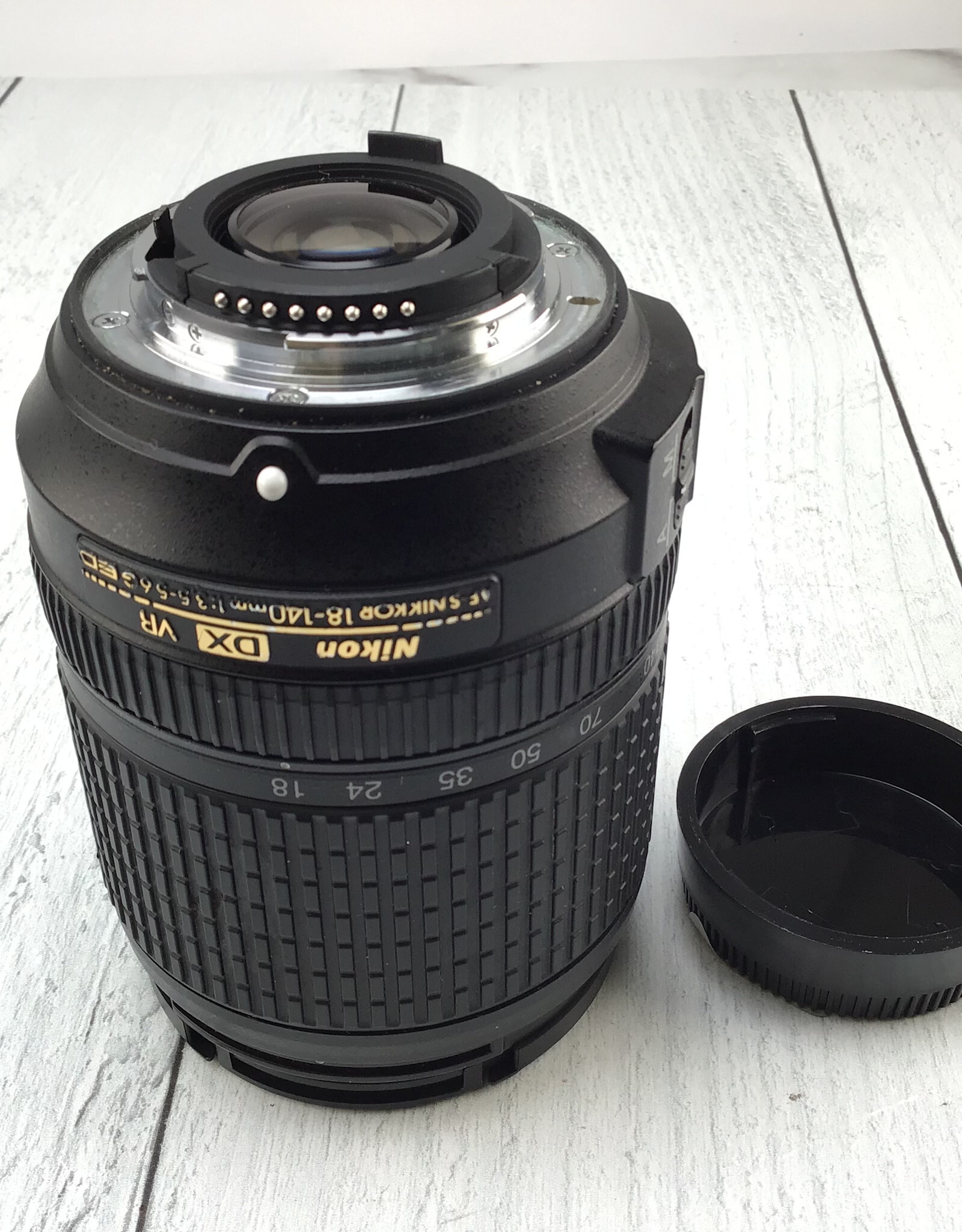 NIKON Nikon AF-S DX Nikkor 18-140mm f3.5-5.6 G ED VR Lens Used Good