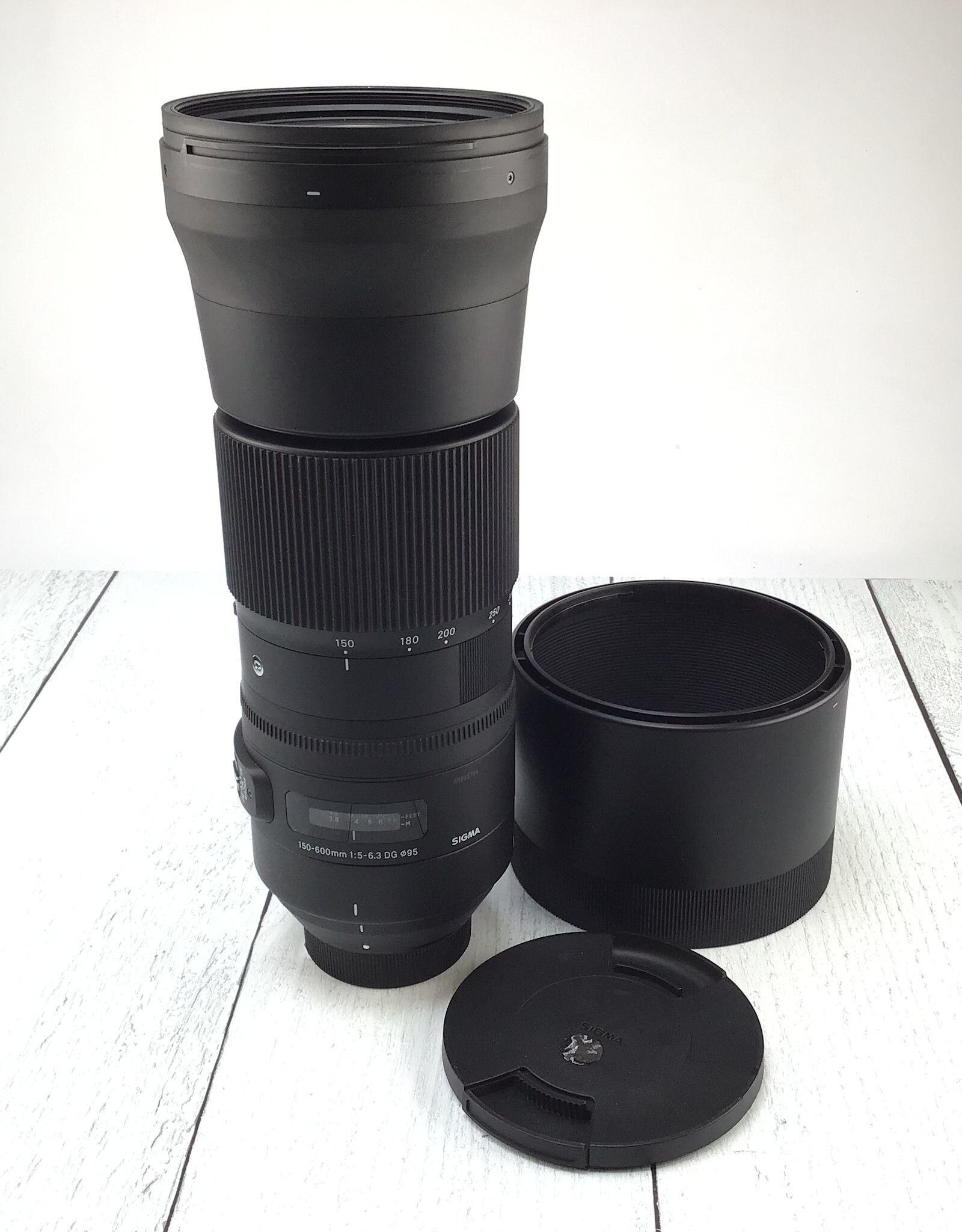 NIKON Sigma 150-600mm f5-6.3 DG Lens for Nikon Used Good