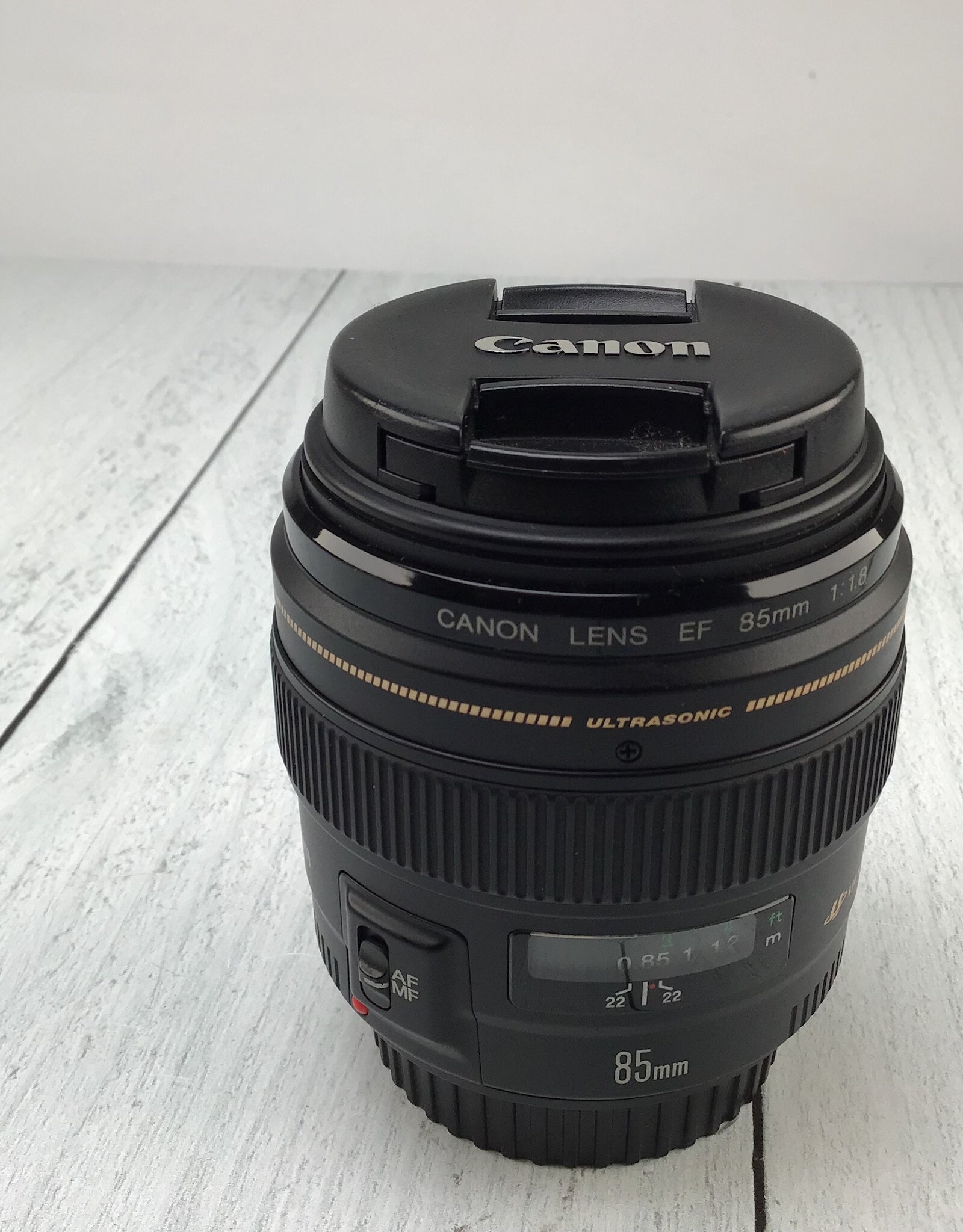 CANON Canon EF 85mm f1.8 USM Lens Used Good