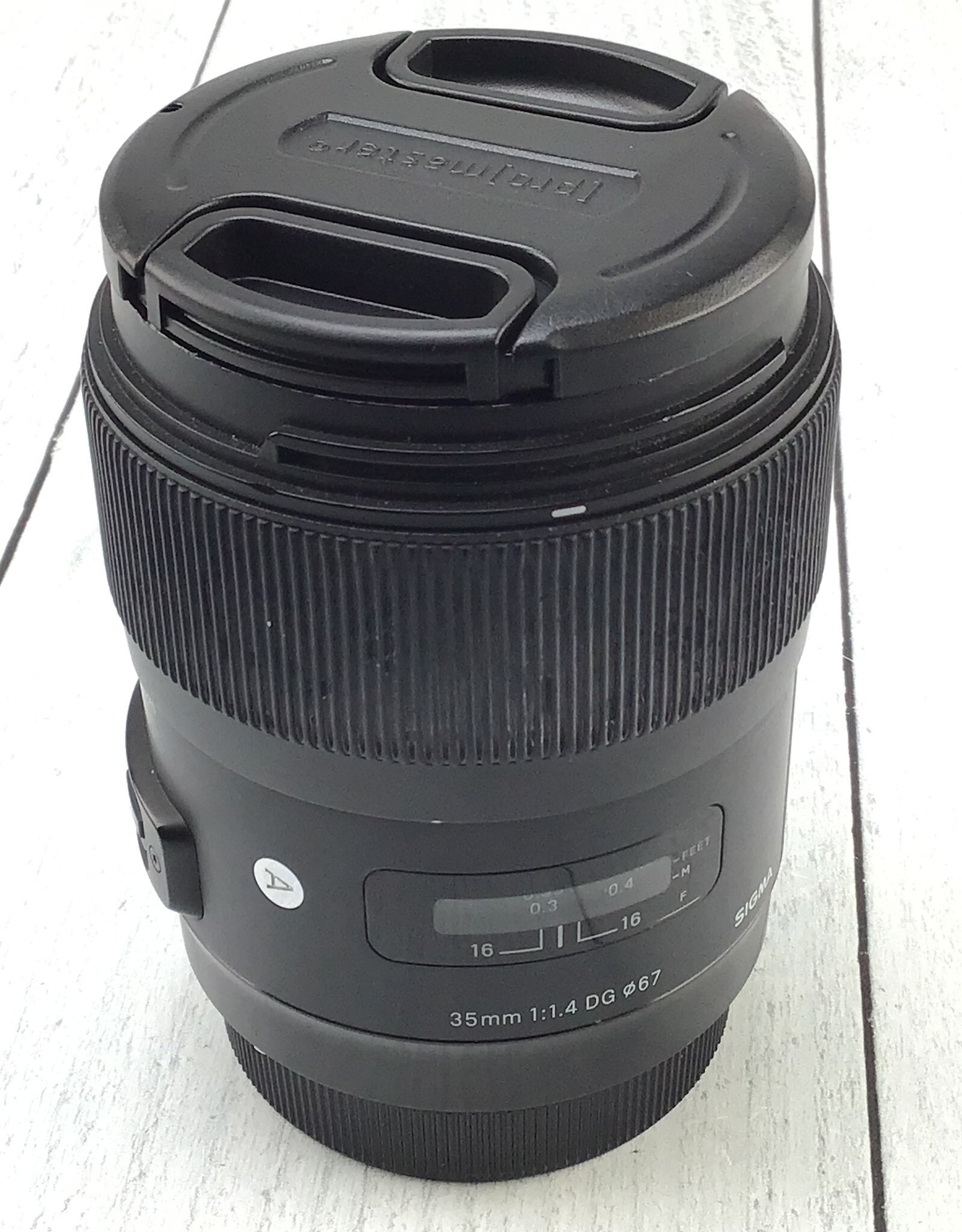 CANON Sigma Art 35mm f1.4 Lens for Canon EF Used Fair