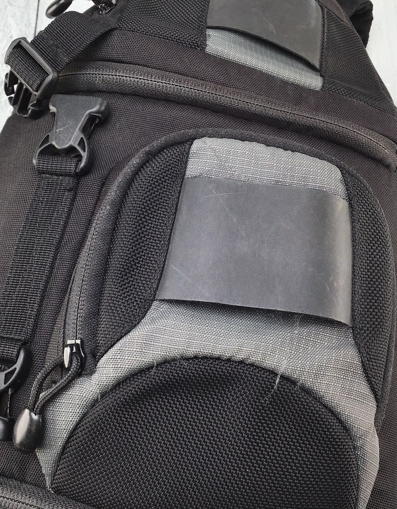 LOWEPRO Lowepro Slingshot 100AW Camera Bag Used Good