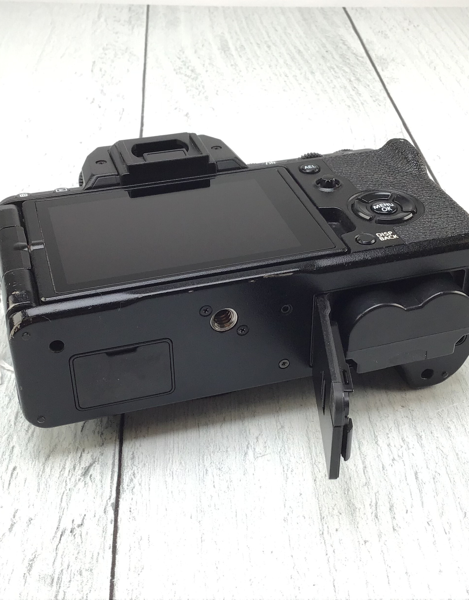 FUJI Fuji X-T4 Camera Body Used Fair
