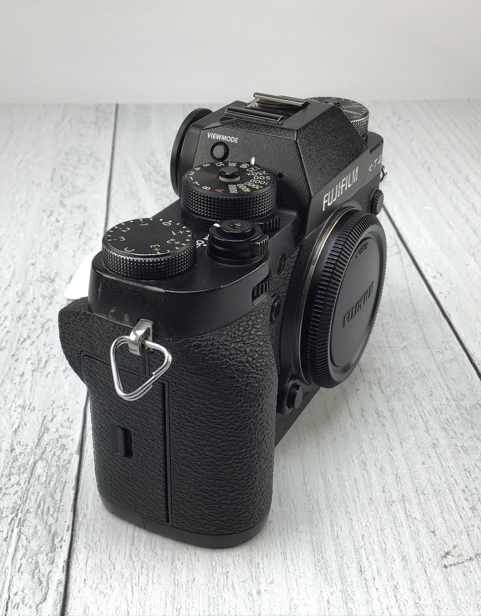 FUJI Fuji X-T2 Camera Body No Charger Used Fair