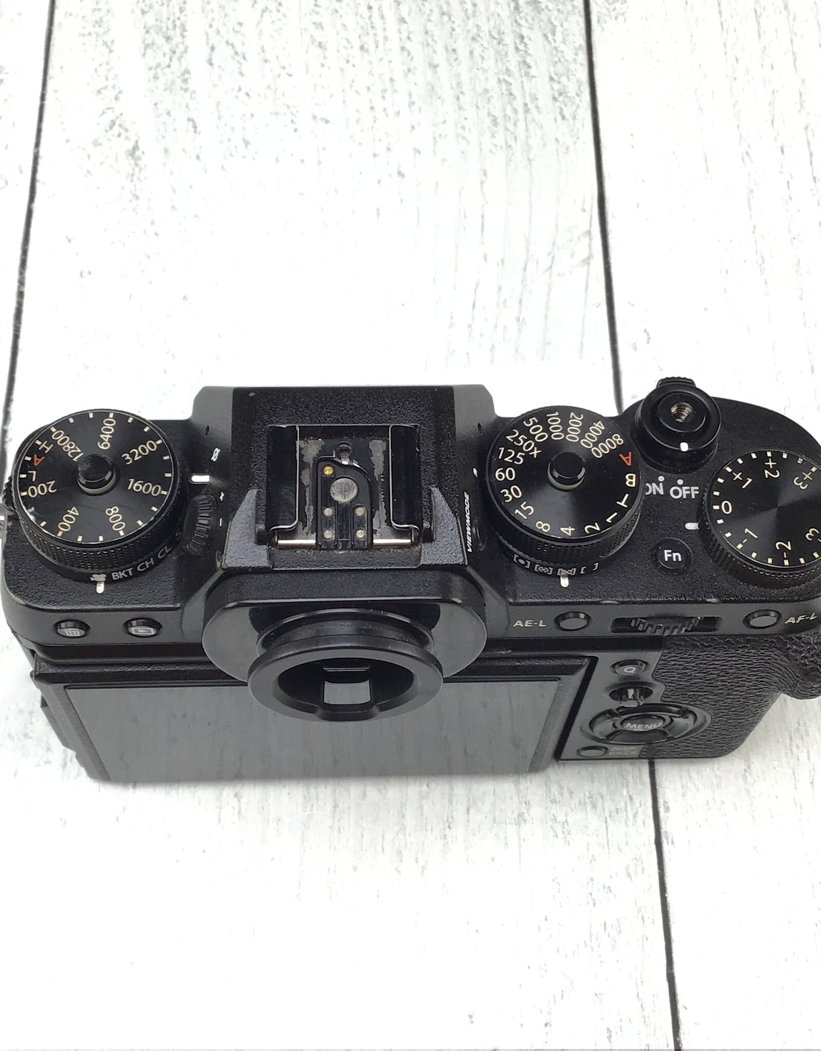 FUJI Fuji X-T2 Camera Body No Charger Used Fair