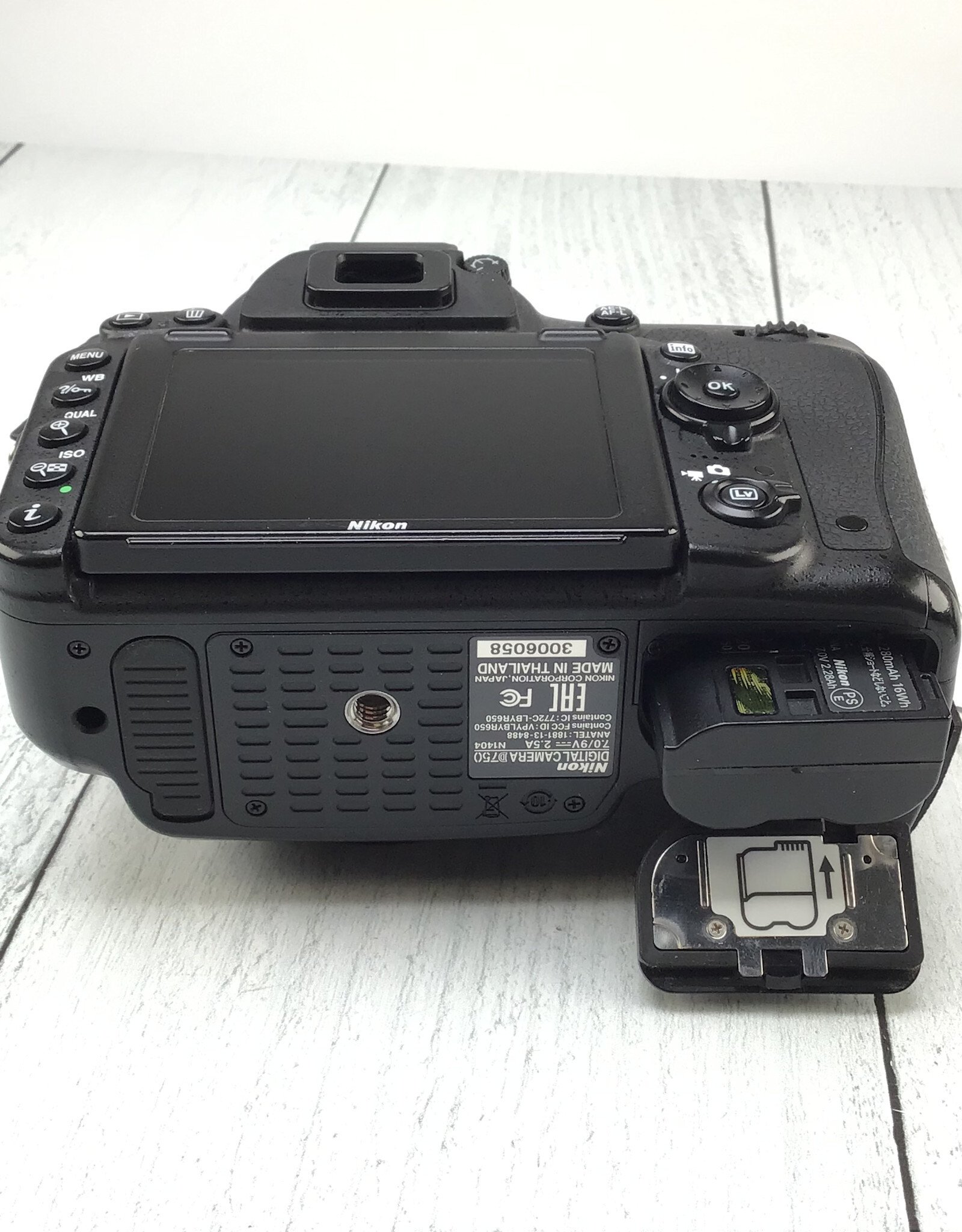 NIKON Nikon D750 Camera Body Shutter Count 187170 Used Fair