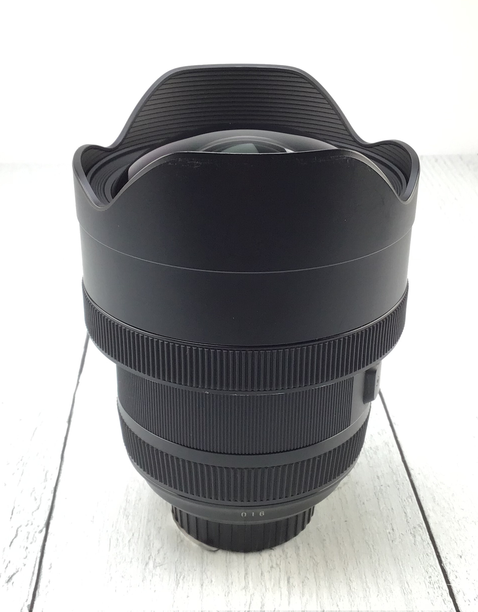 NIKON Sigma Art 12-24mm f4 DG Lens for Nikon w/ Case Used Good