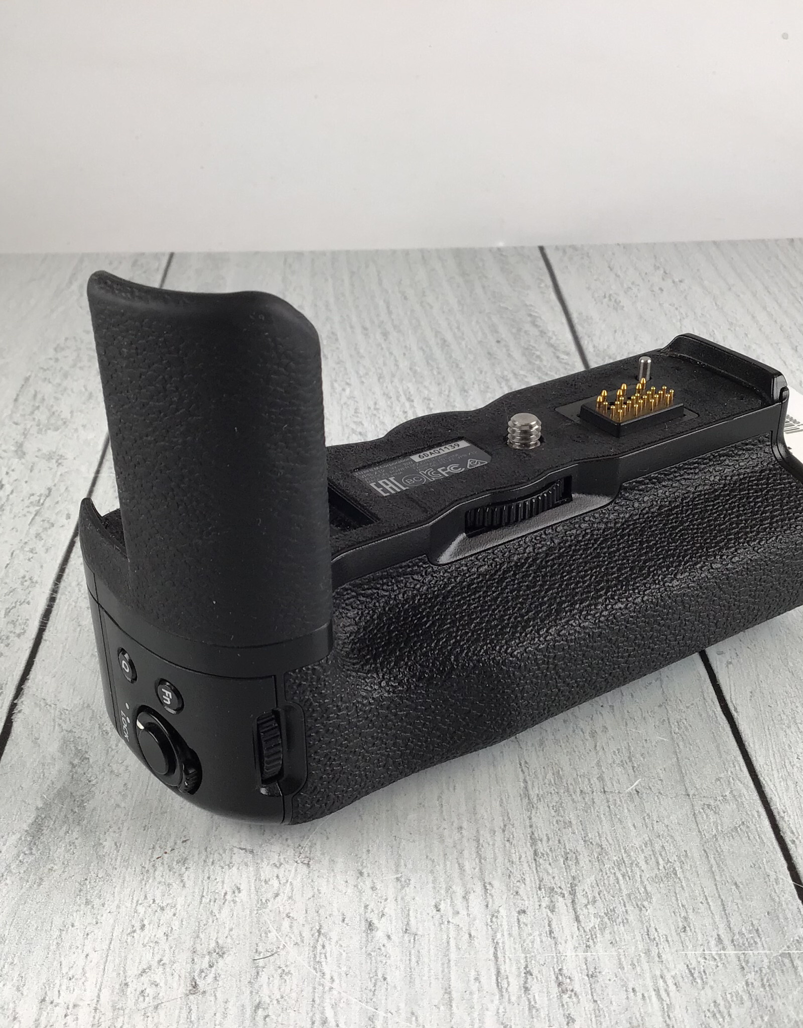 FUJI Fuji VPB-XT2 Grip for X-T2 Camera Used Fair