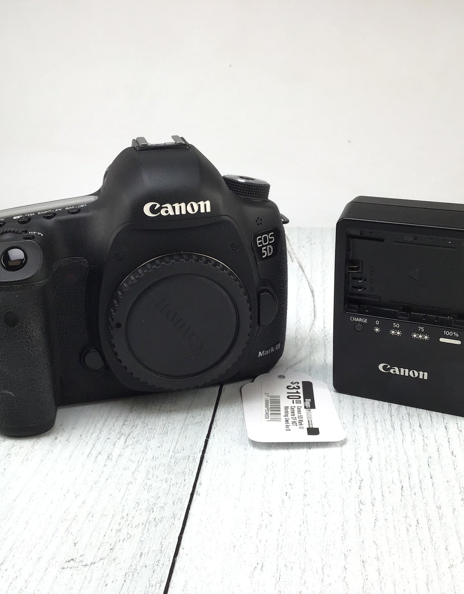 CANON Canon 5D Mark III Camera CF NOT Working Used As IS