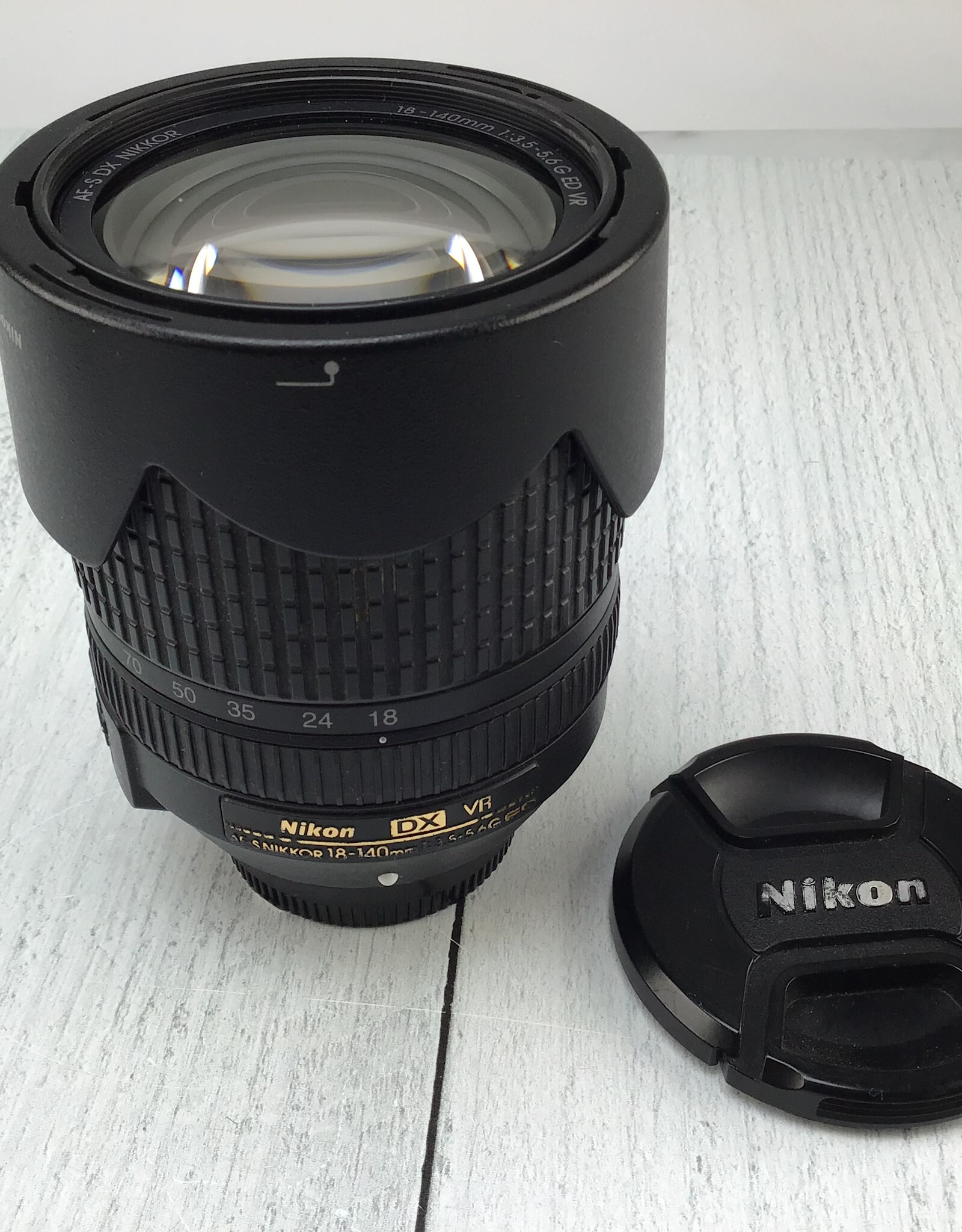 NIKON Nikon AF-S DX Nikkor 18-140mm f3.5-5.6 VR Lens USed Good