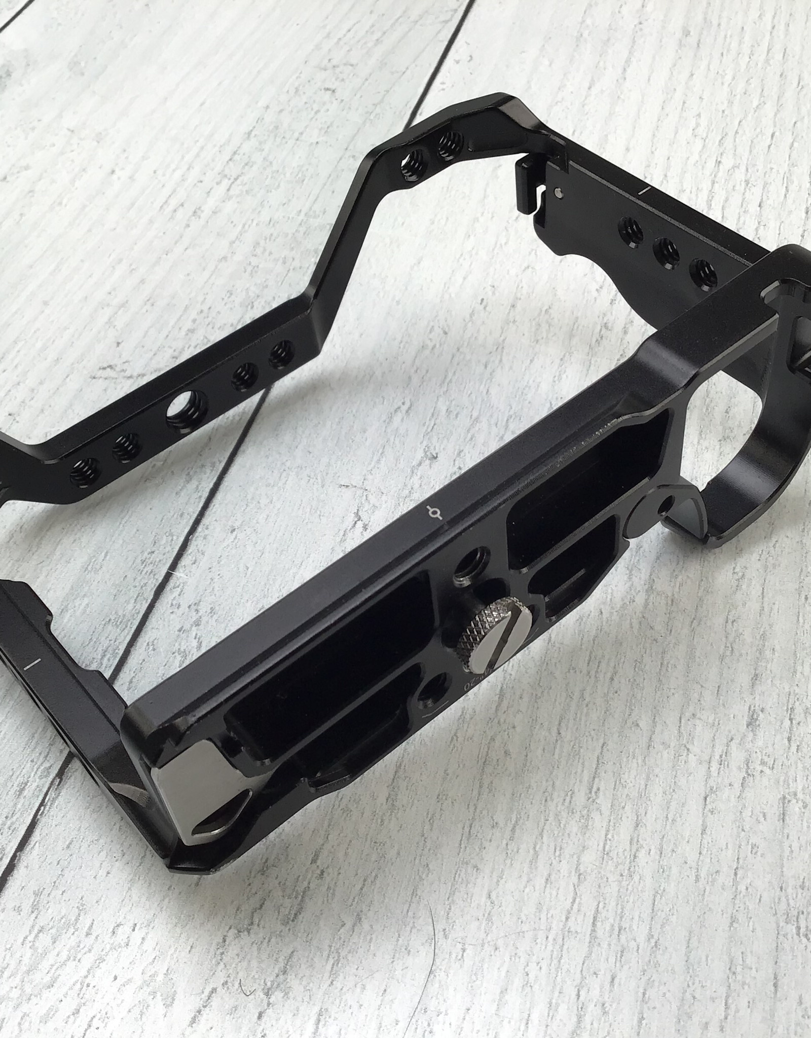 NIKON SmallRig Cage for Nikon Z30 3858 Used Good