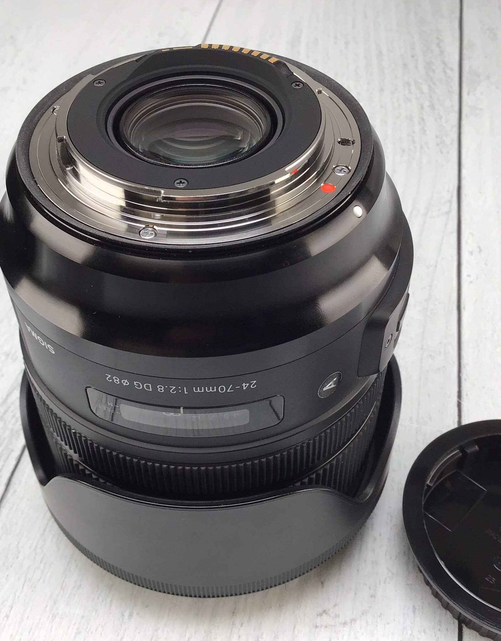 SIGMA Sigma Art 24-70mm f2.8 DG Lens for Canon in Box Used Good