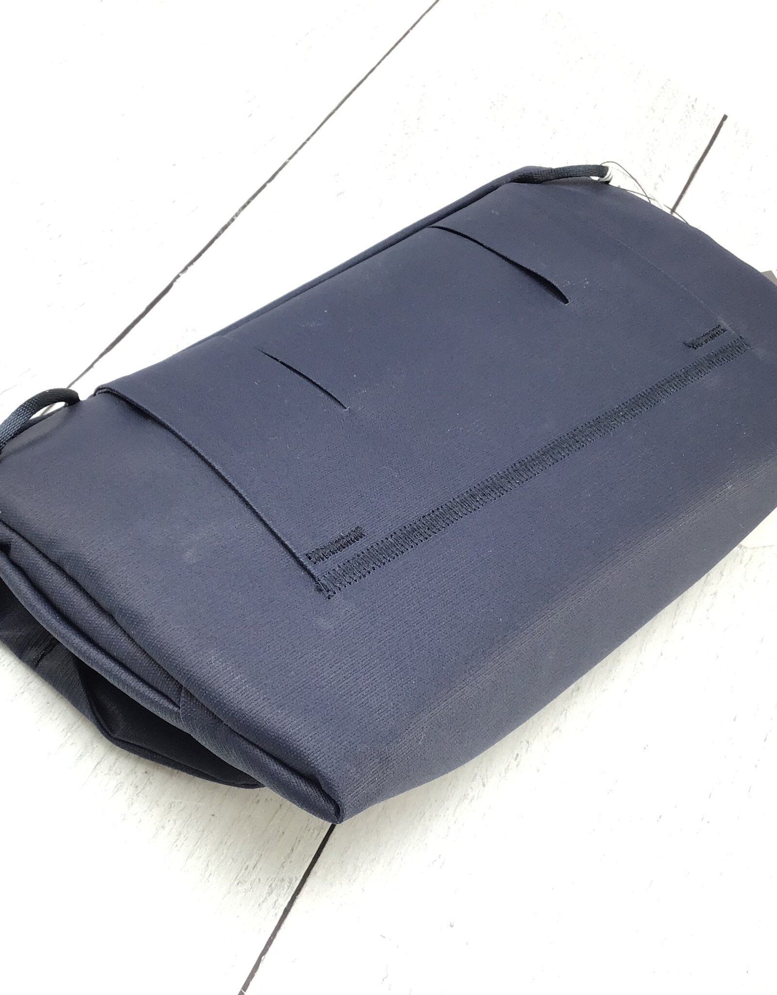 Peak Design Field Pouch Midnight Blue Used EX