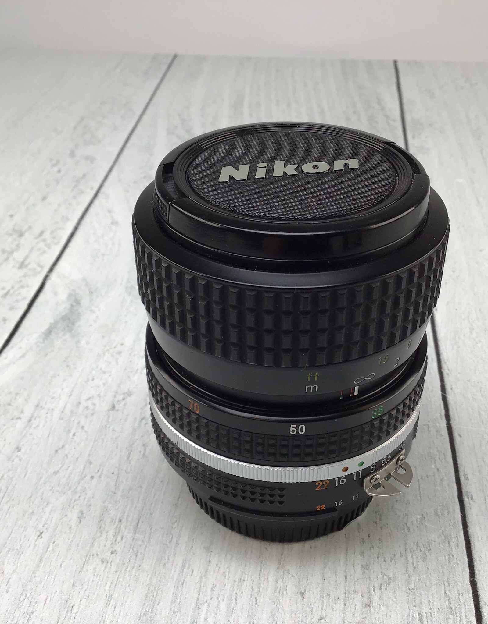NIKON Nikon Zoom Nikkor 35-70mm f3.3-4.5 Lens Used Good
