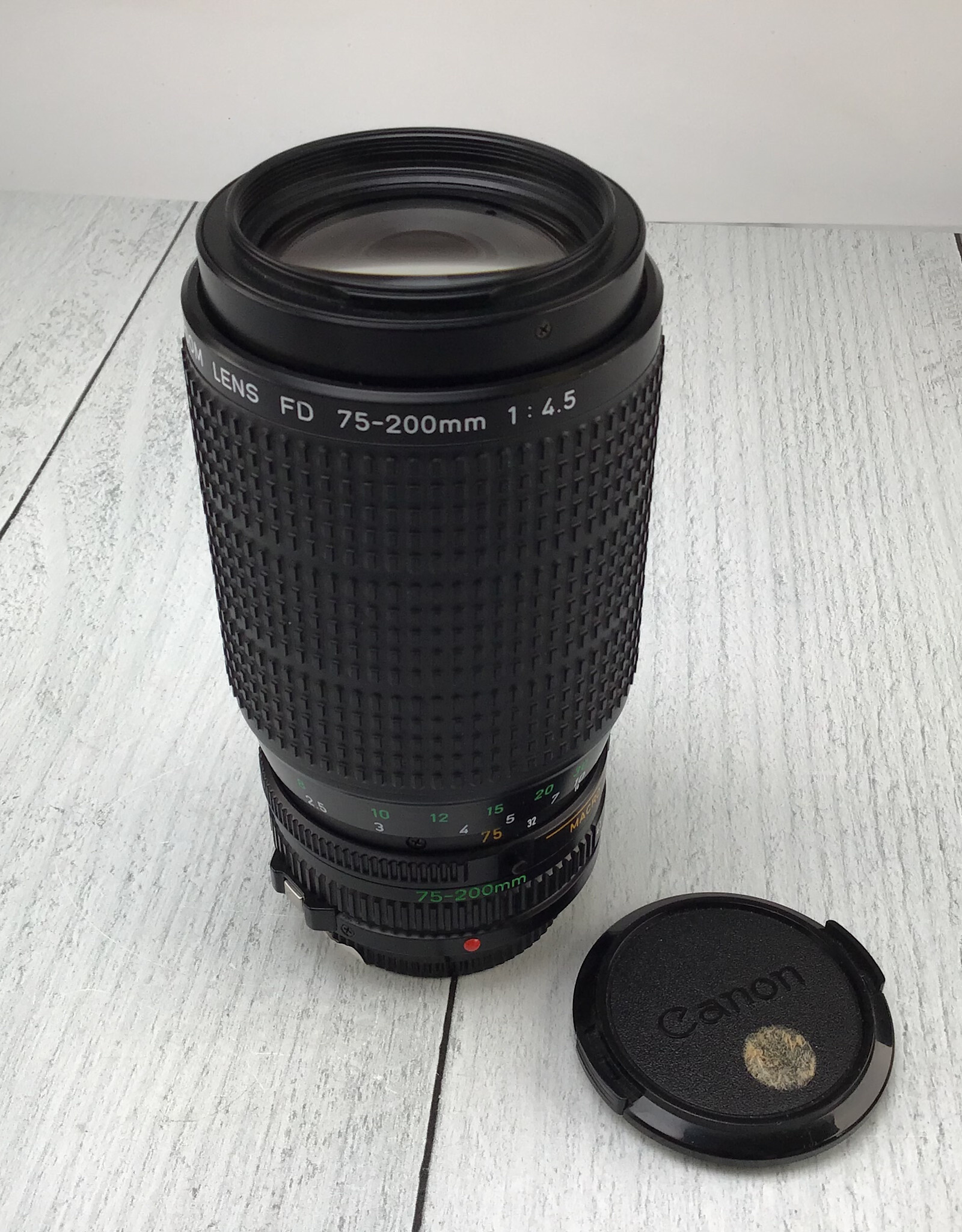 CANON Canon FD 75-200mm f4.5 Lens Used Good